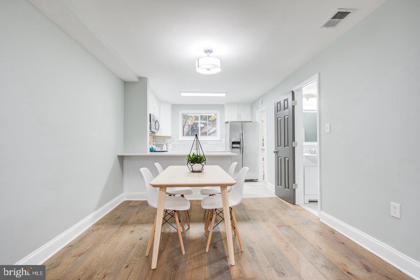 KENWOOD TOWERS - Residential Lease