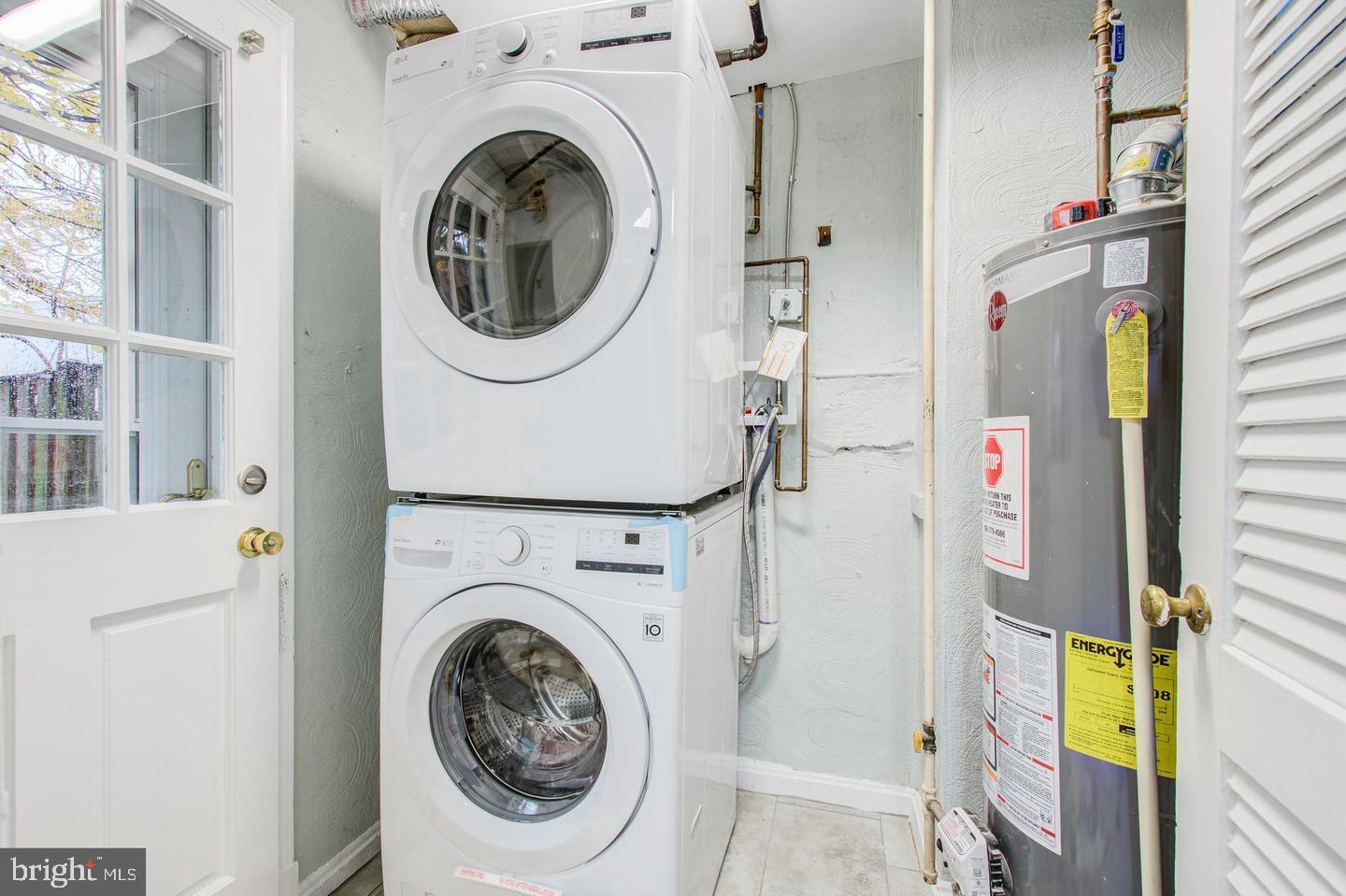 KENWOOD TOWERS - Residential Lease