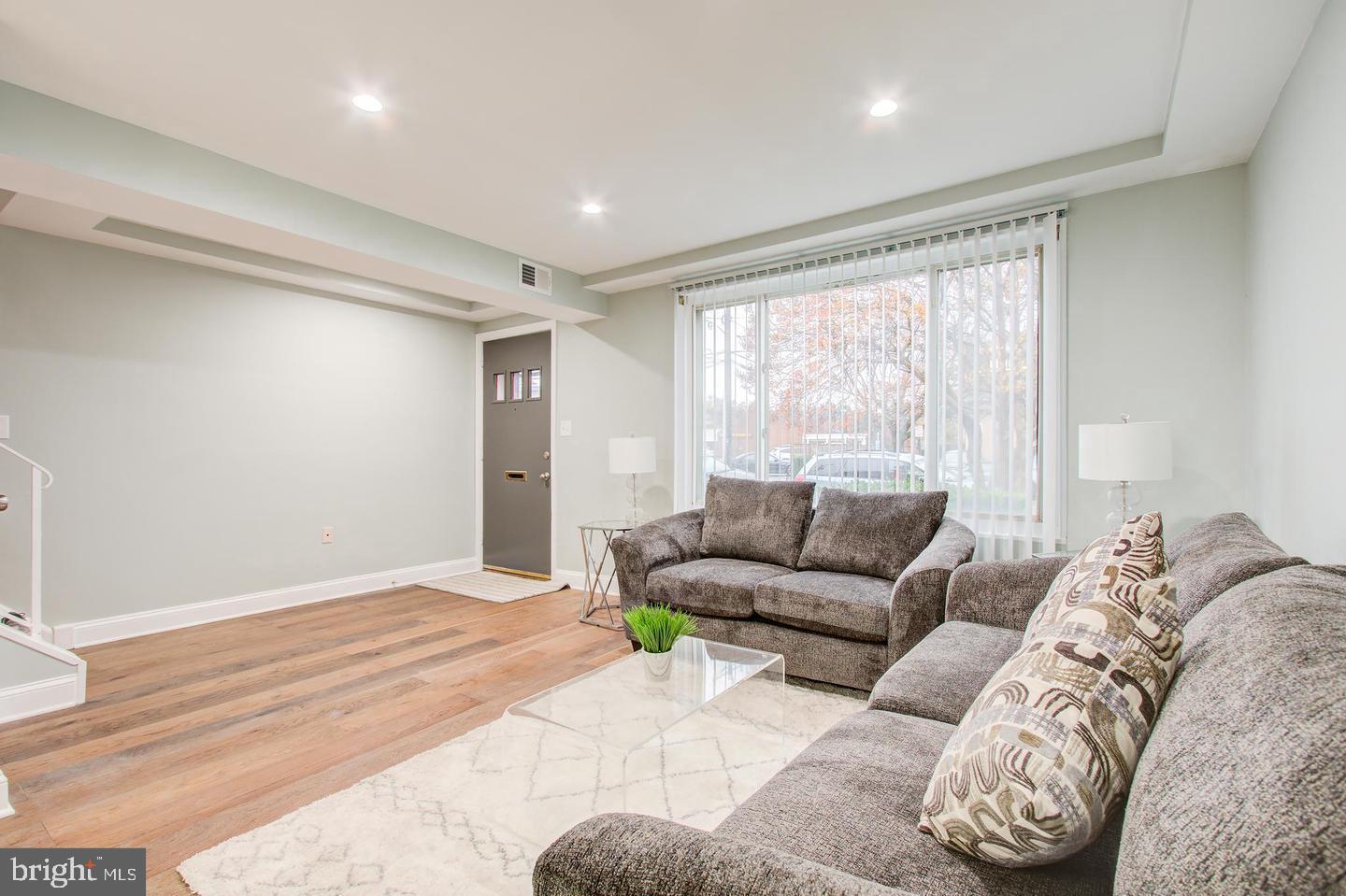 KENWOOD TOWERS - Residential Lease