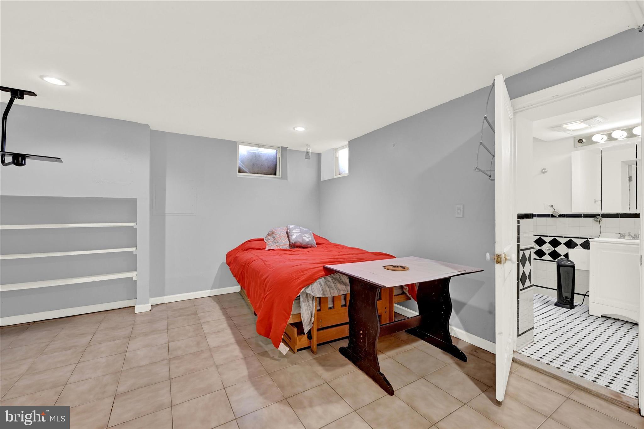 CEDARCROFT - Residential