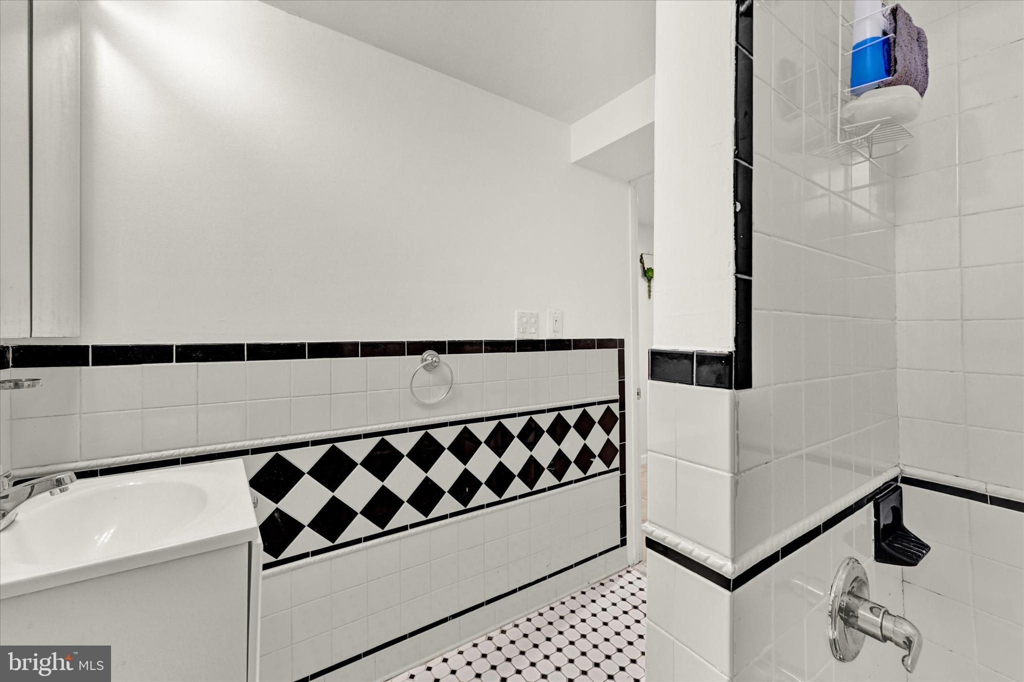 CEDARCROFT - Residential