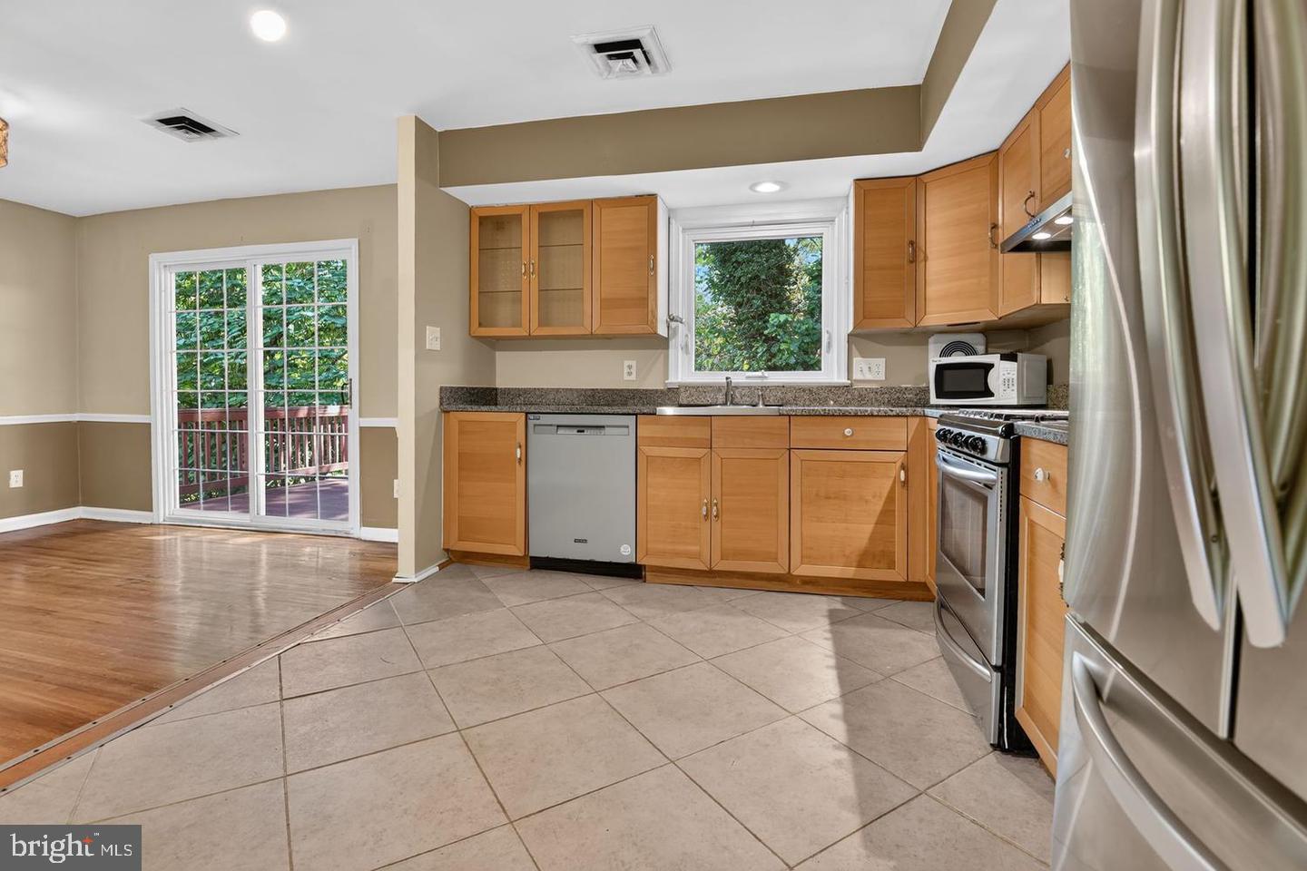 3409 BEVERLY DRIVE