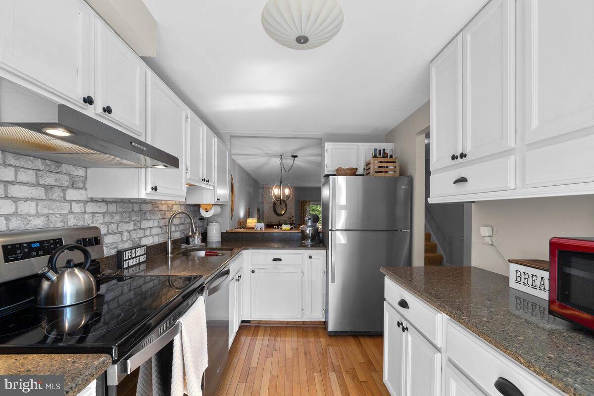 WHISPERWOOD - Residential Lease