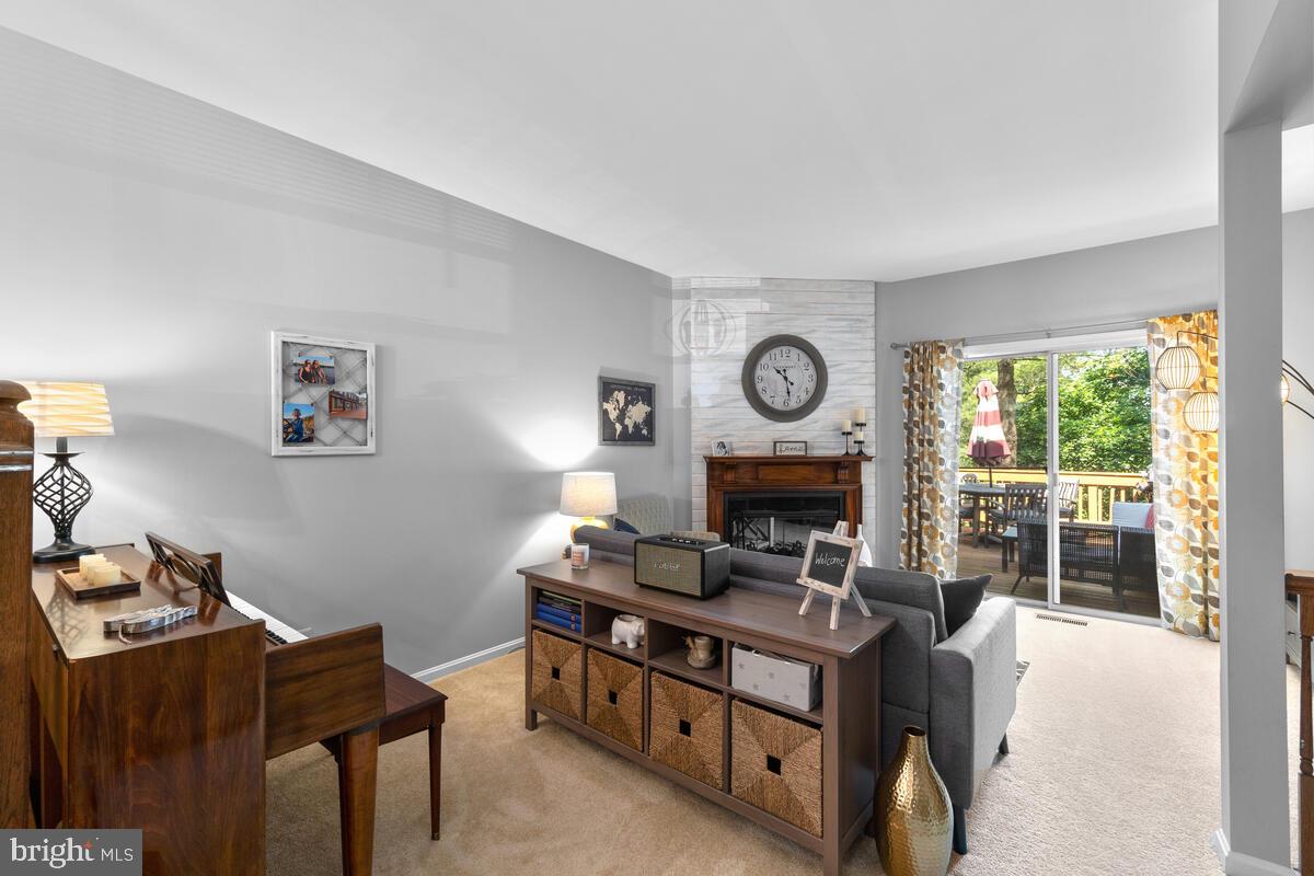 WHISPERWOOD - Residential Lease