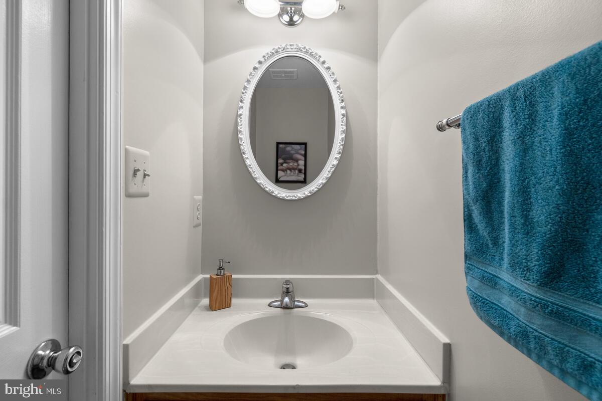 WHISPERWOOD - Residential Lease