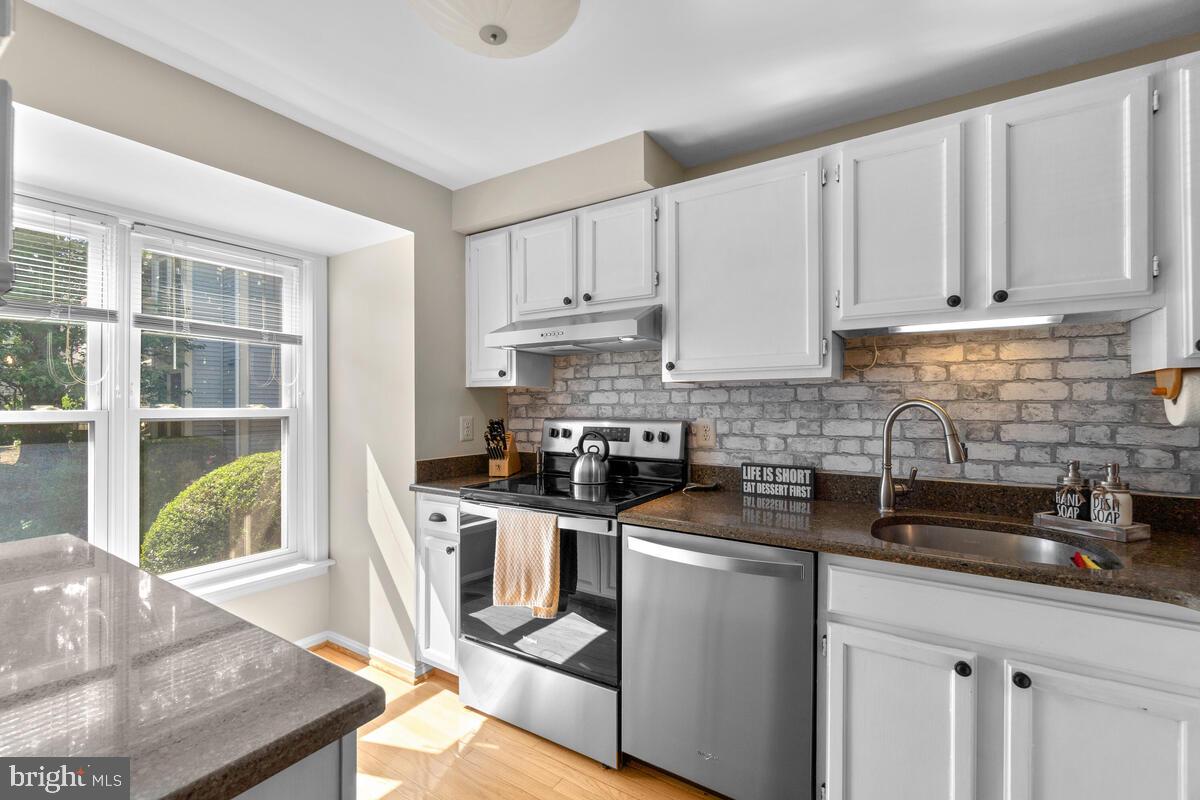 WHISPERWOOD - Residential Lease