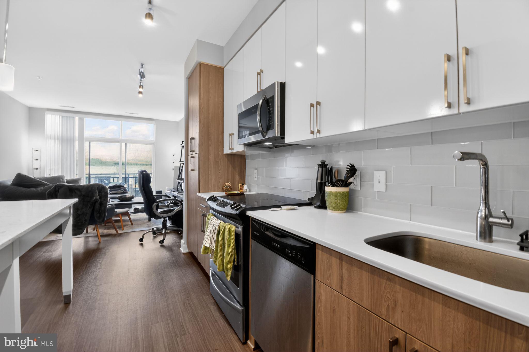 145 RIVERHAVEN DRIVE 549