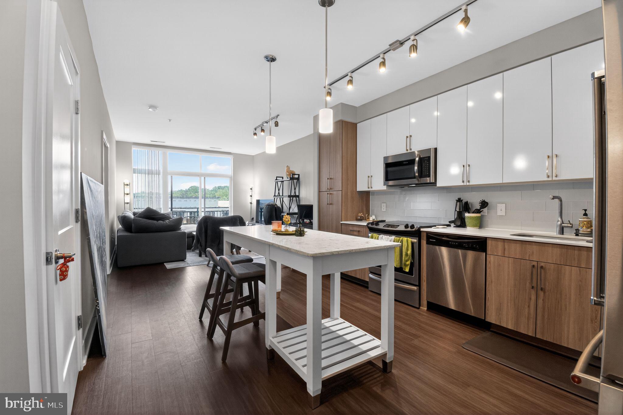 145 RIVERHAVEN DRIVE 549