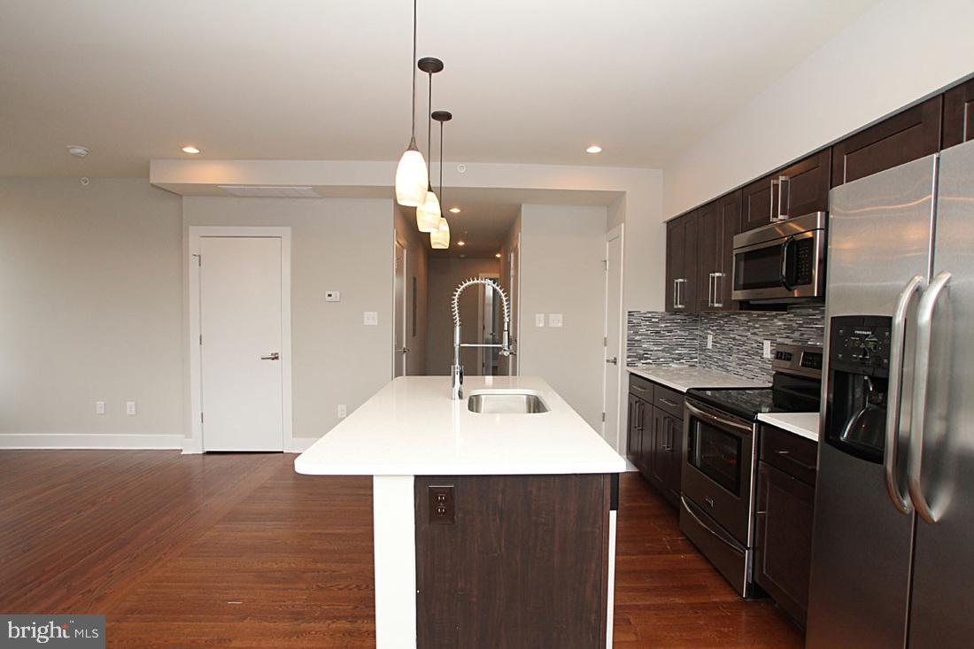 UNIVERSITY CITY - Residential Lease