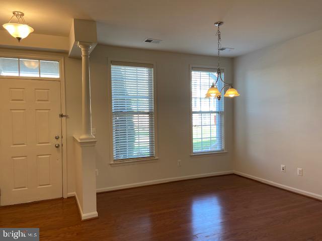 LINDEN ROW CONDOMINIUM - Residential Lease