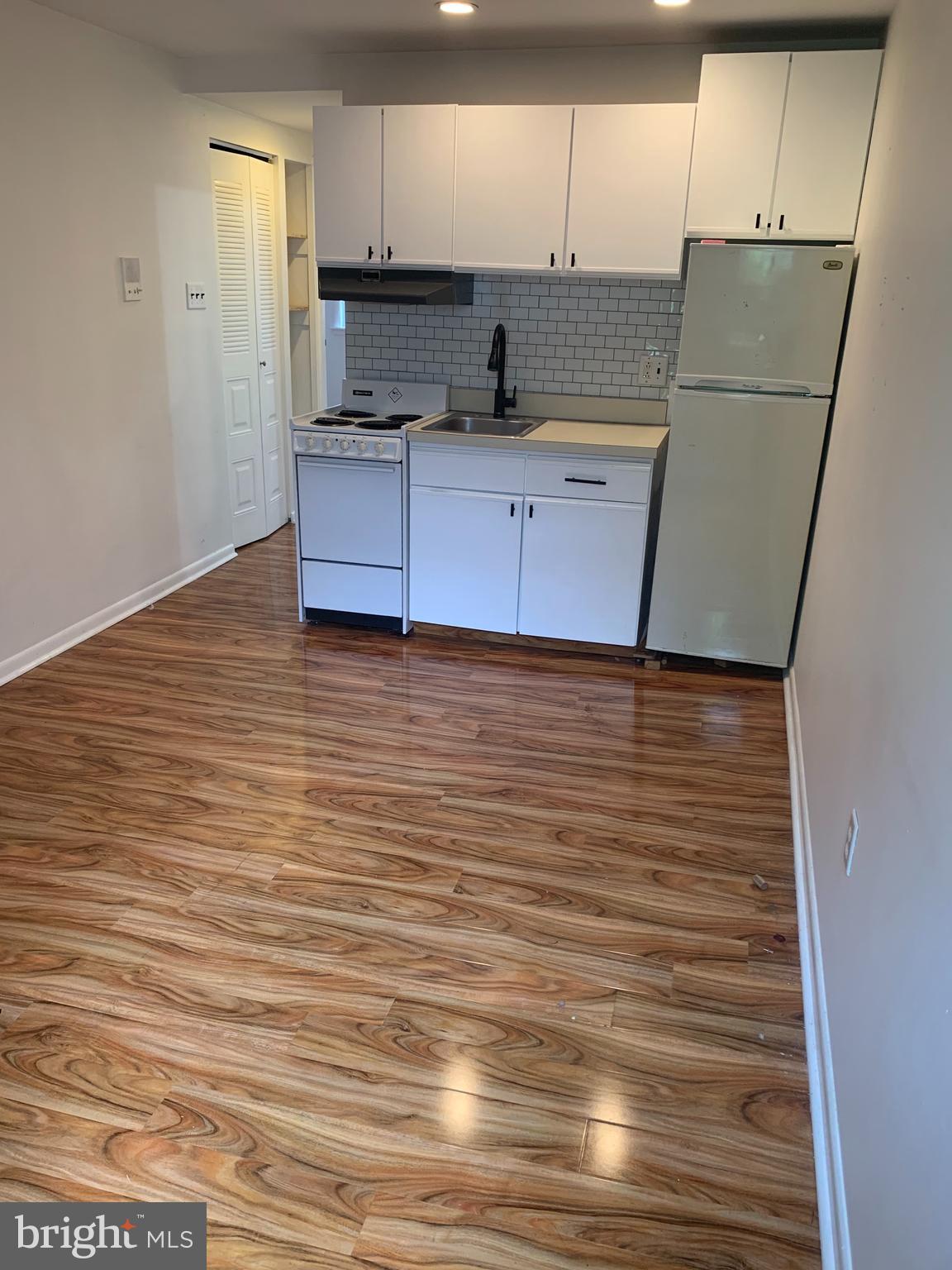 WASHINGTON SQ WEST - Residential Lease