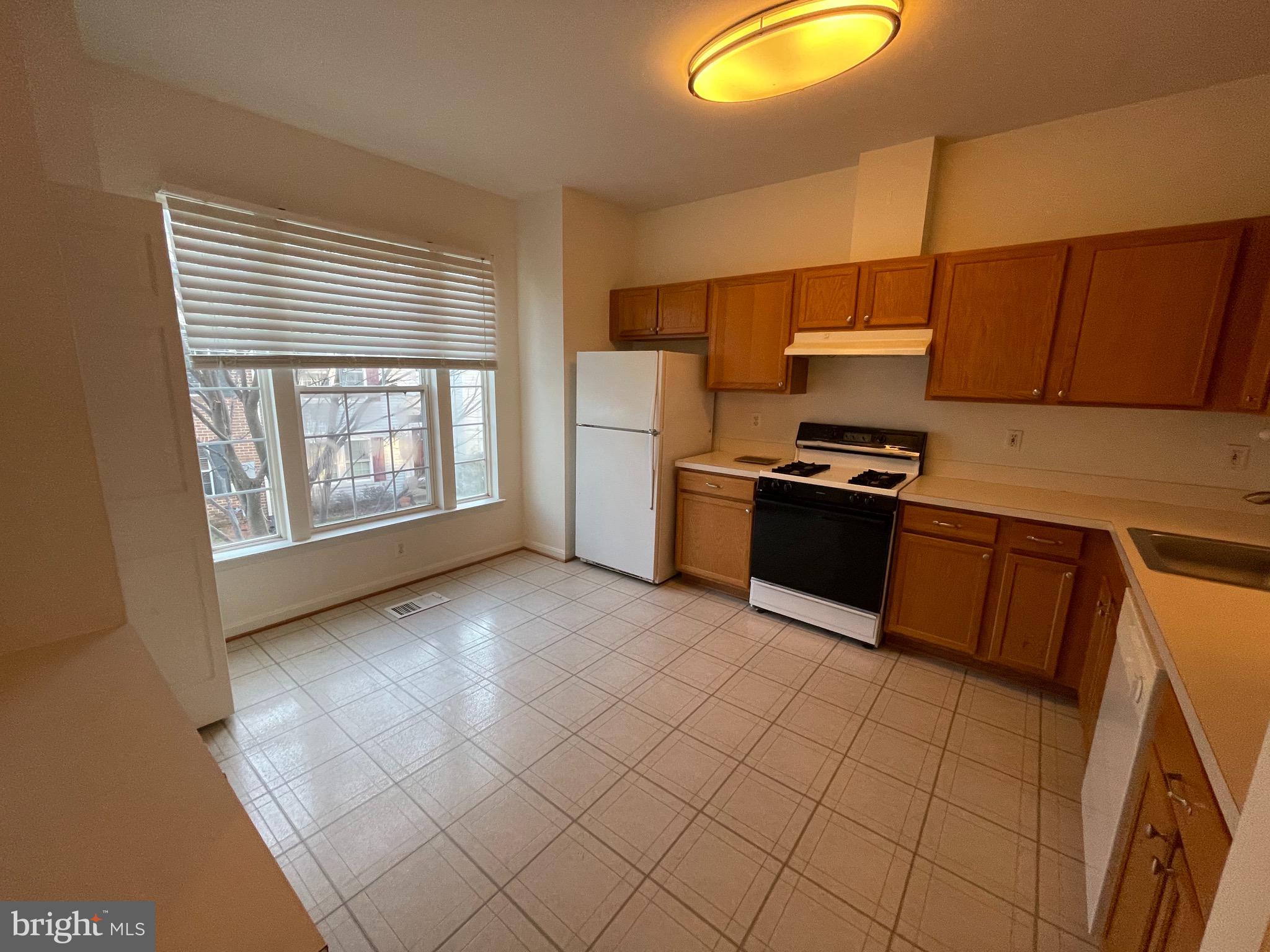 RANDOM HILLS LAND BAY - Residential Lease