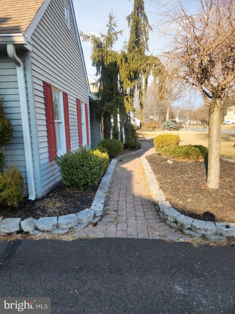 1460 ESTATE LANE
