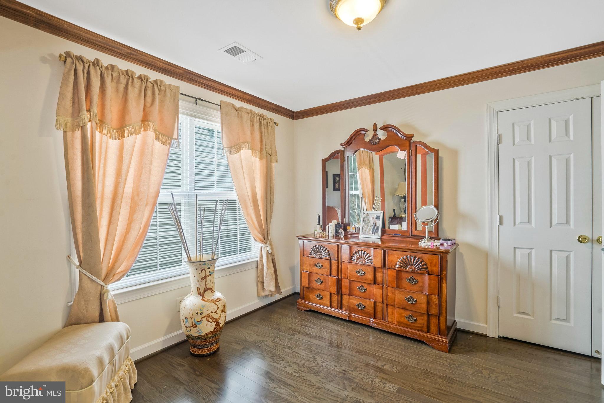 LAUREL HIGHLANDS - Residential