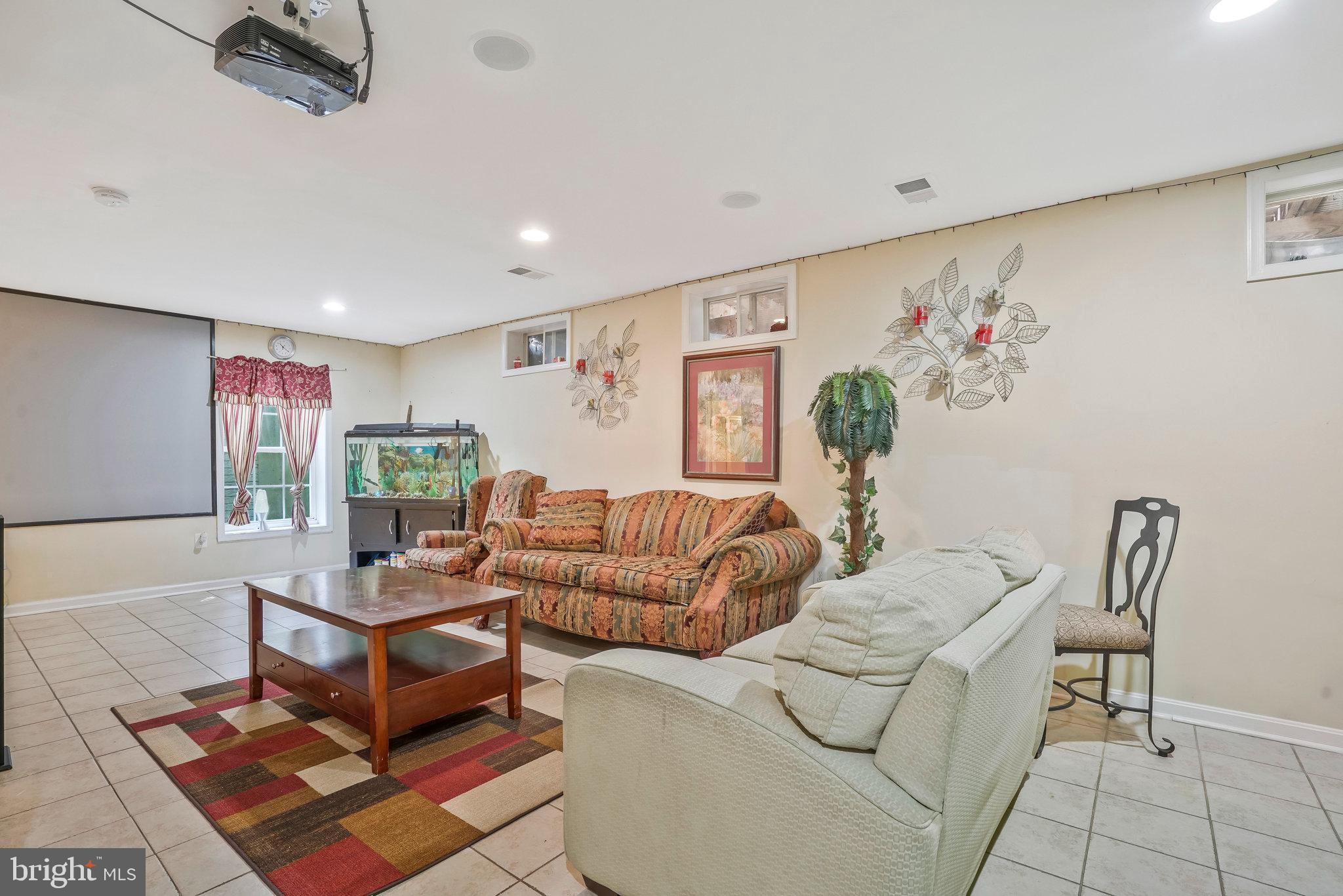 LAUREL HIGHLANDS - Residential