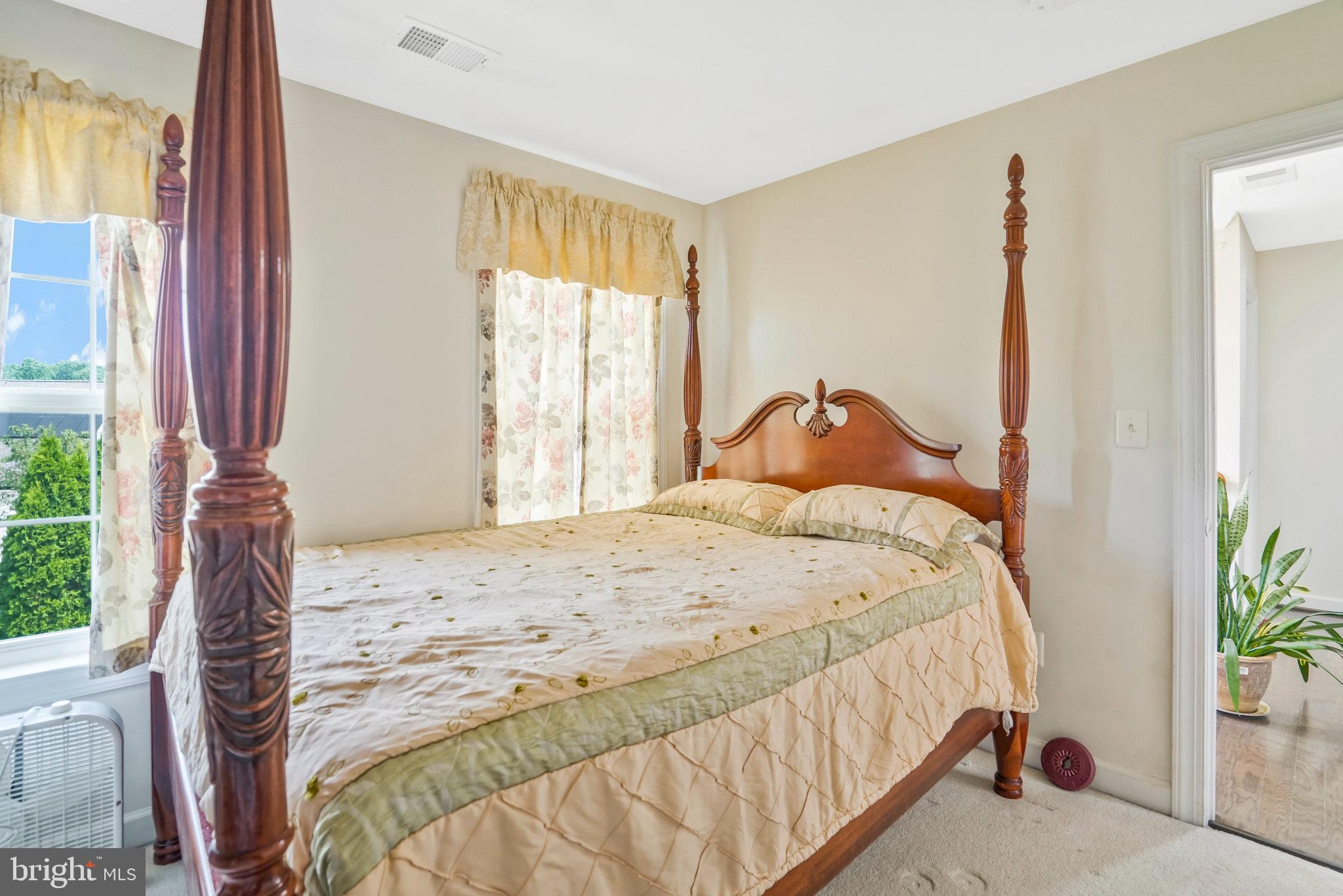 LAUREL HIGHLANDS - Residential