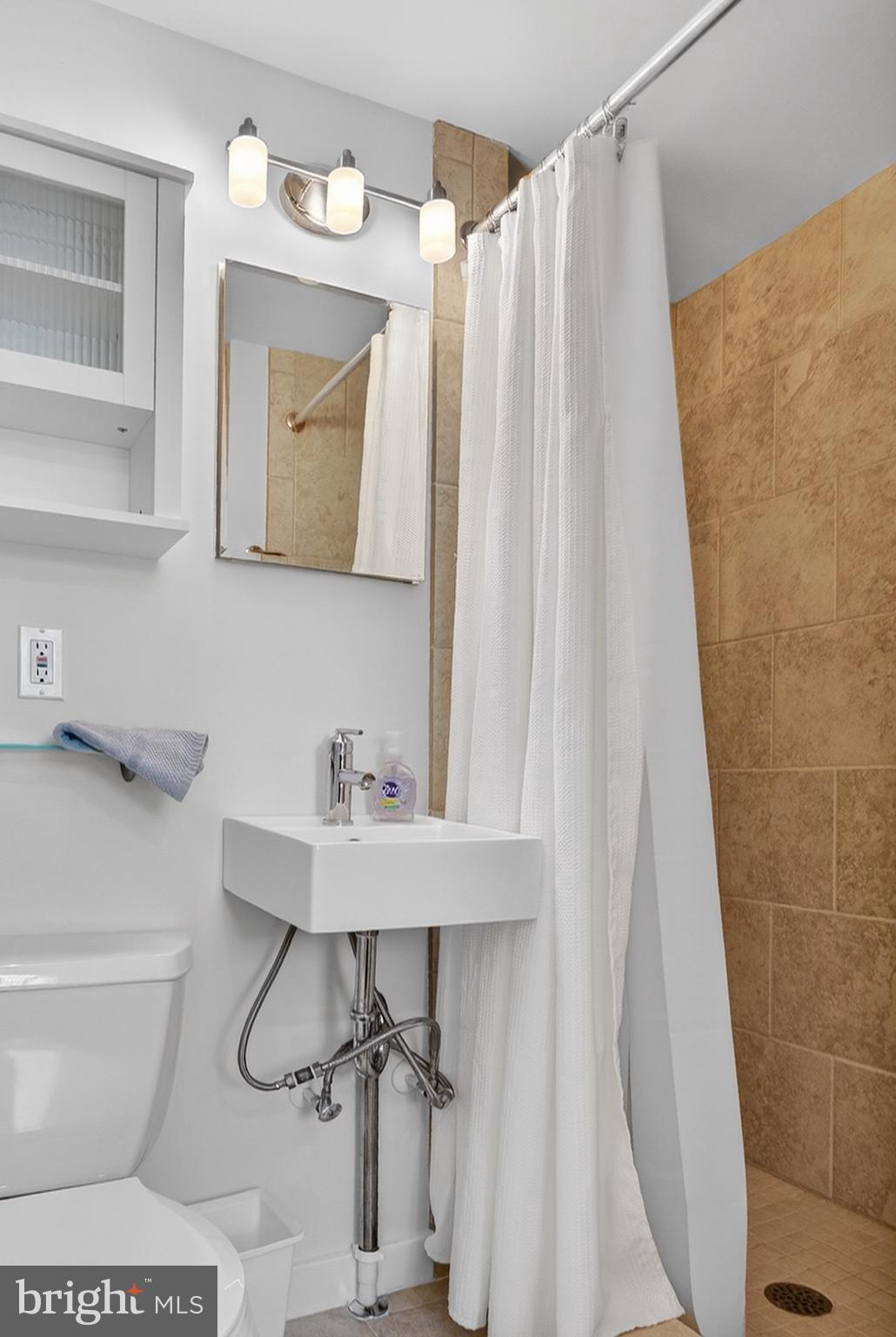 NEWBOLD SQUARE - Residential