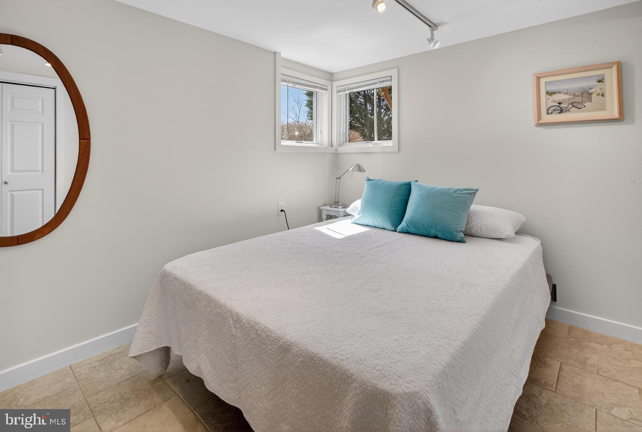 NEWBOLD SQUARE - Residential