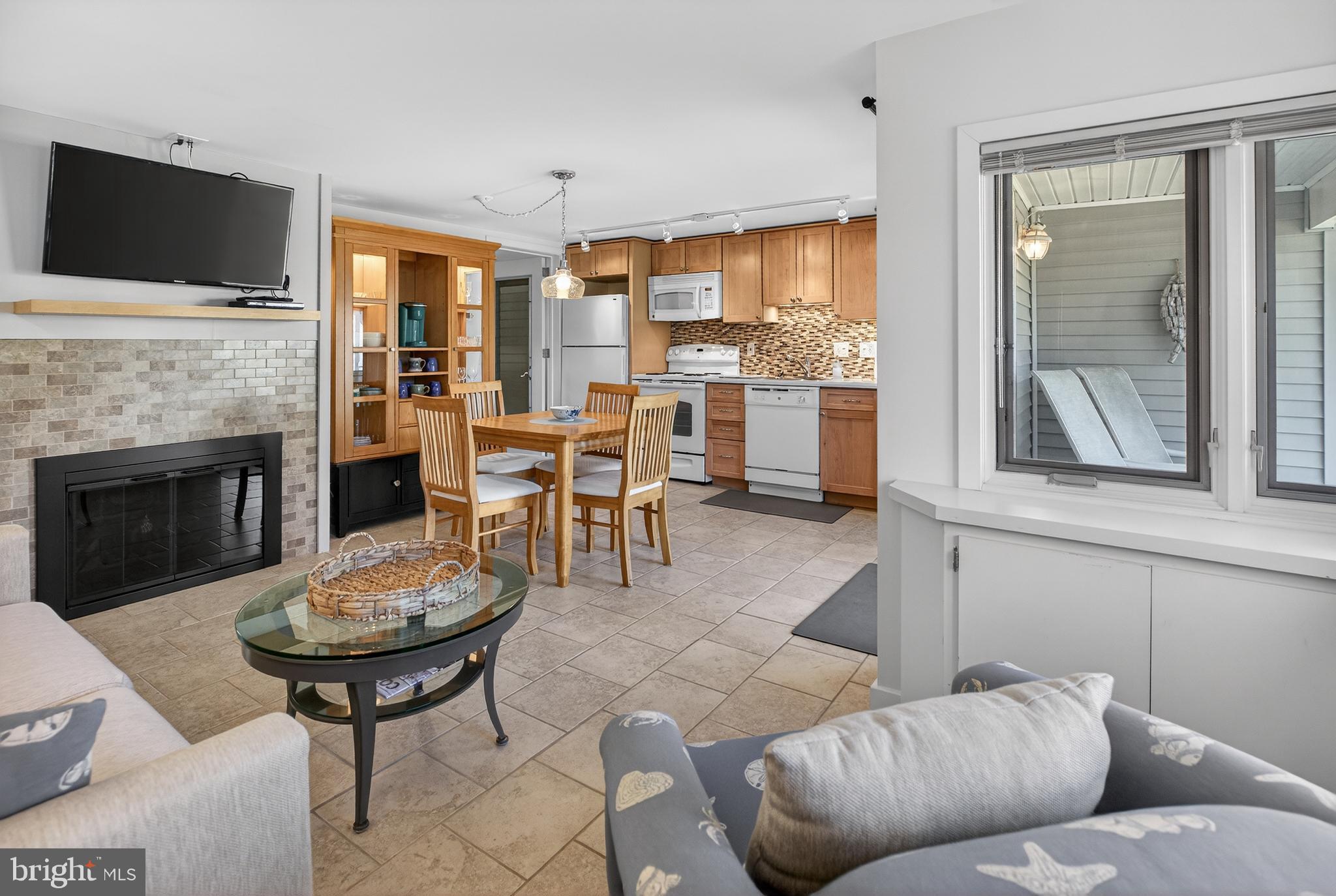 NEWBOLD SQUARE - Residential