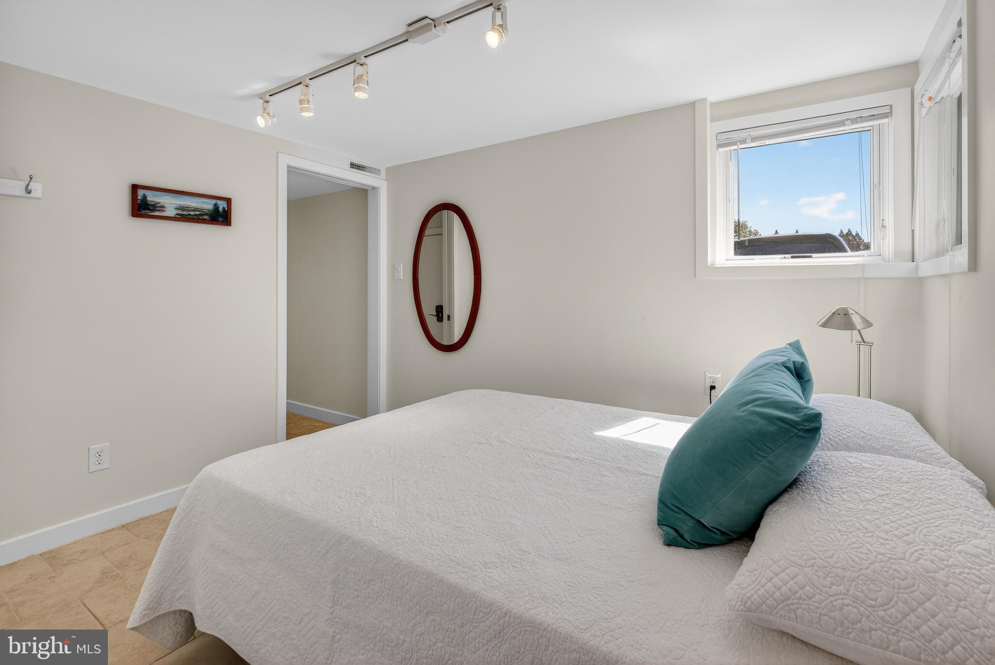 NEWBOLD SQUARE - Residential