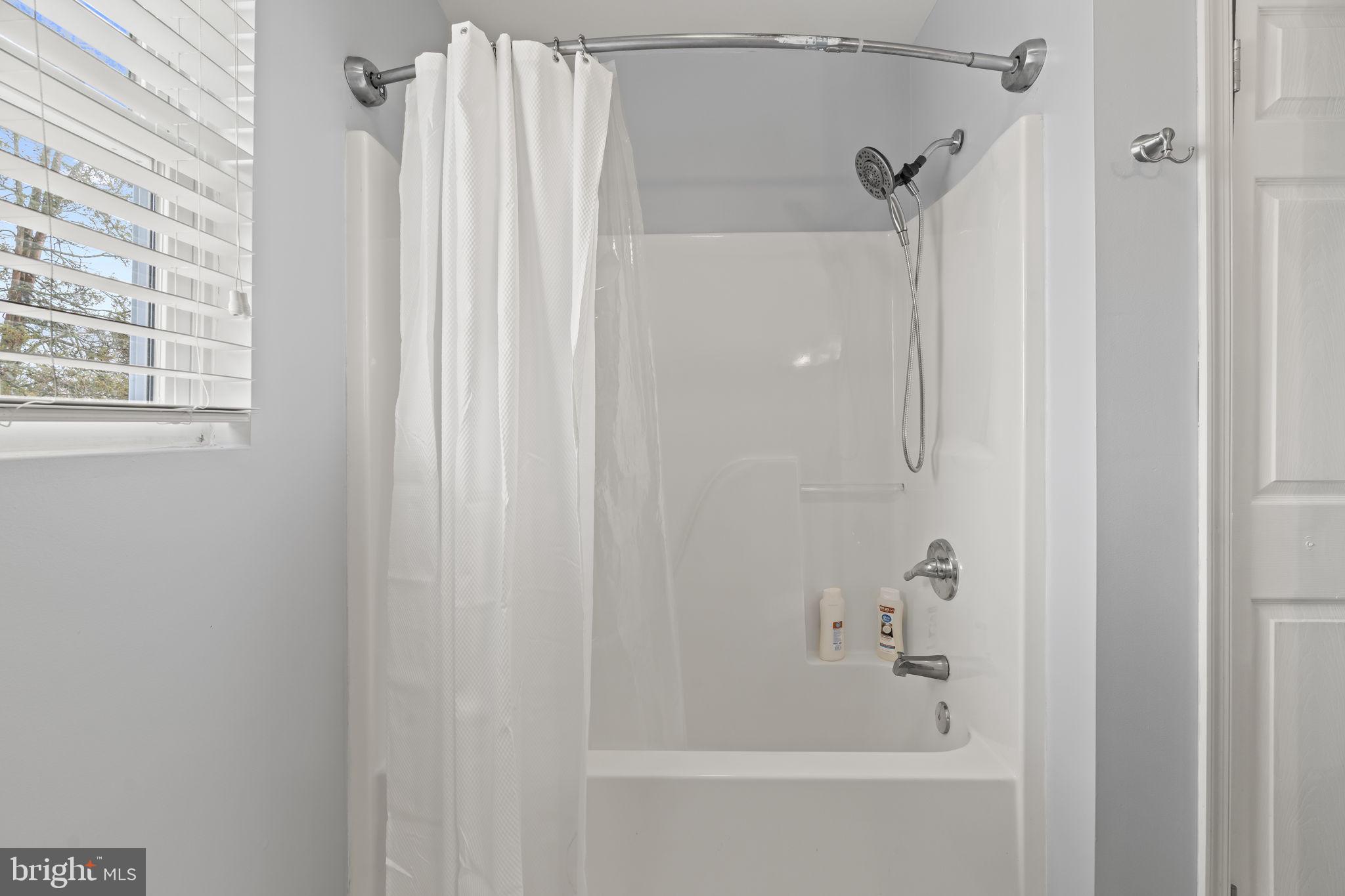 FORSYTHIA GATE - Residential