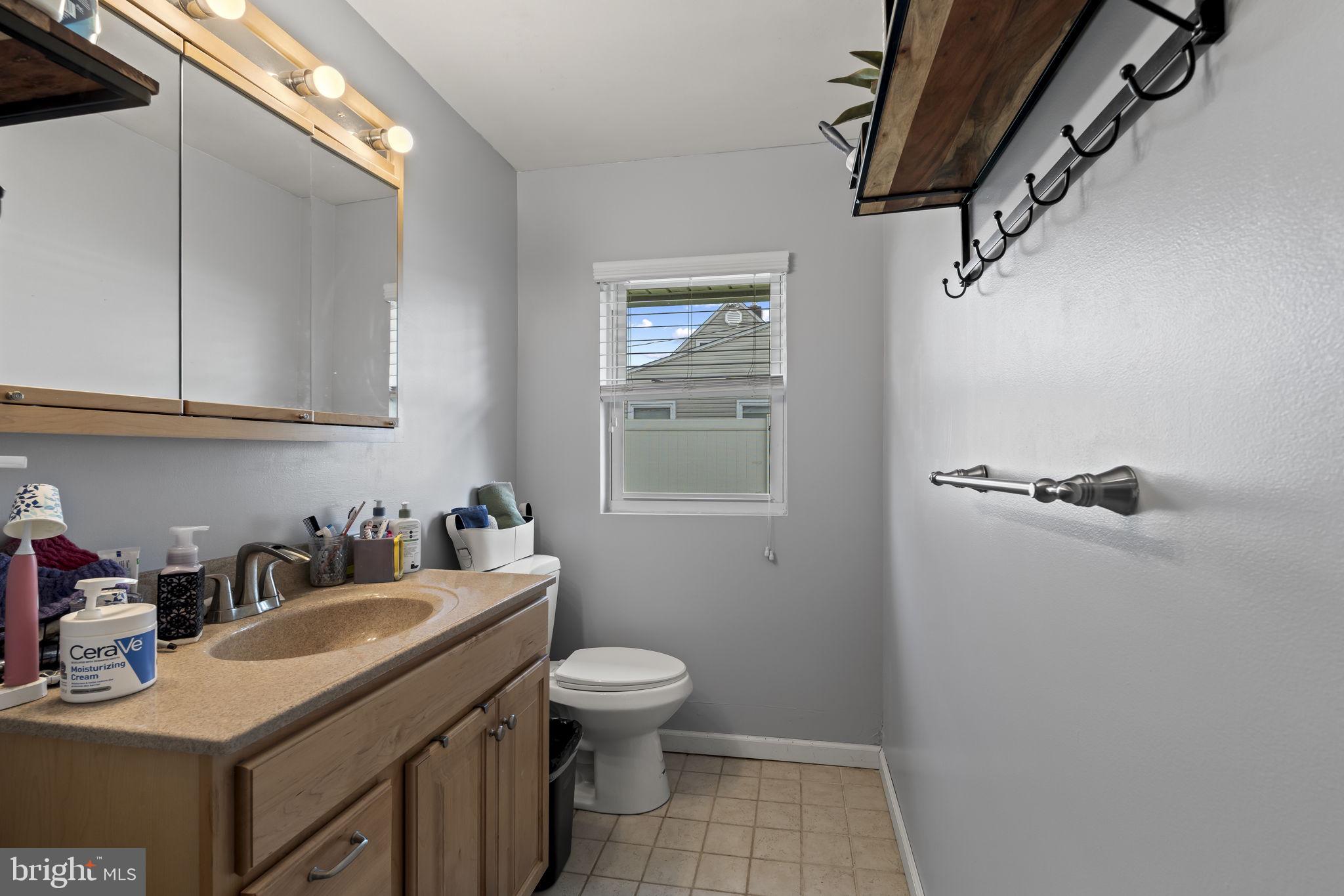 FORSYTHIA GATE - Residential