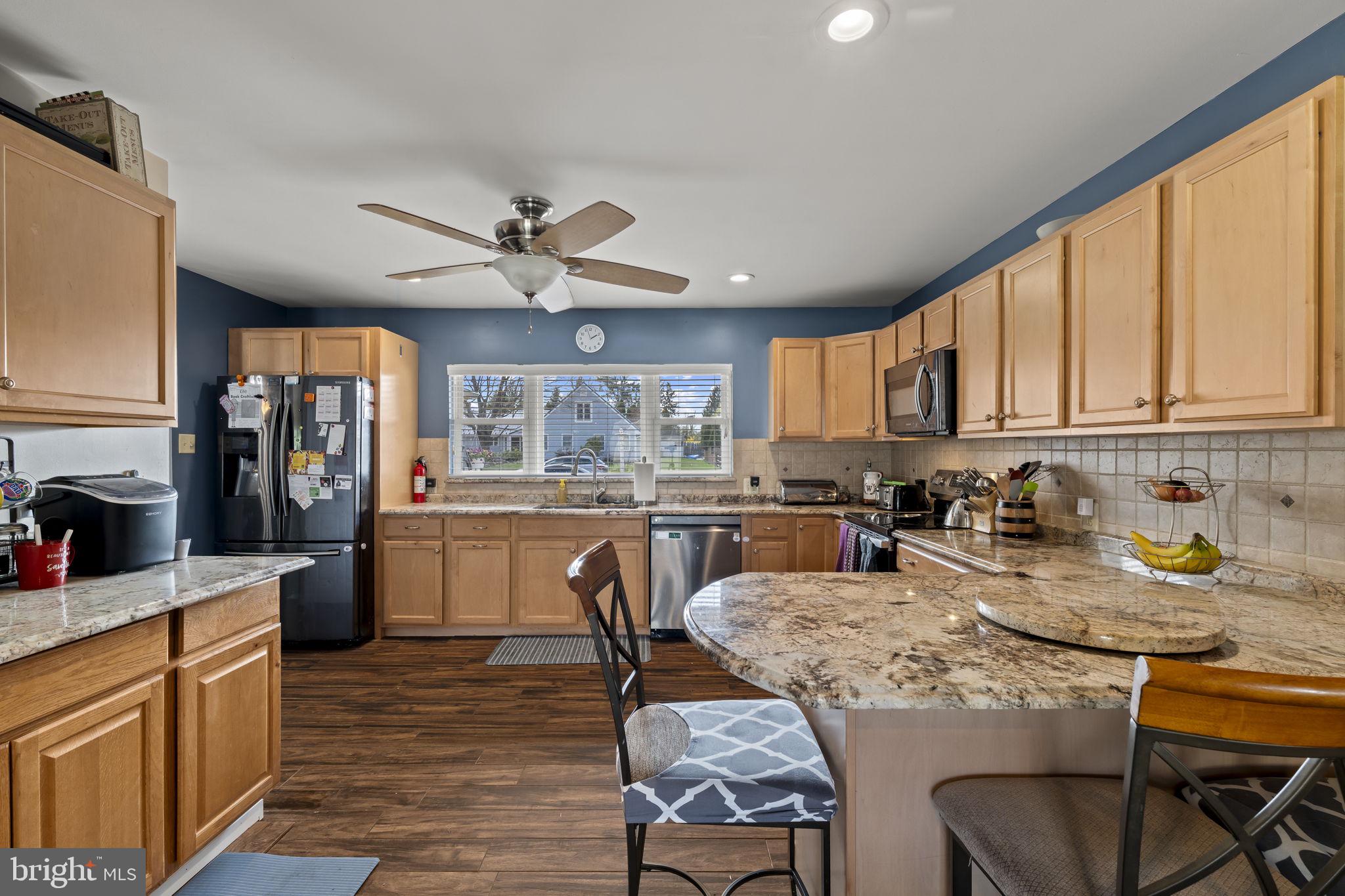 FORSYTHIA GATE - Residential