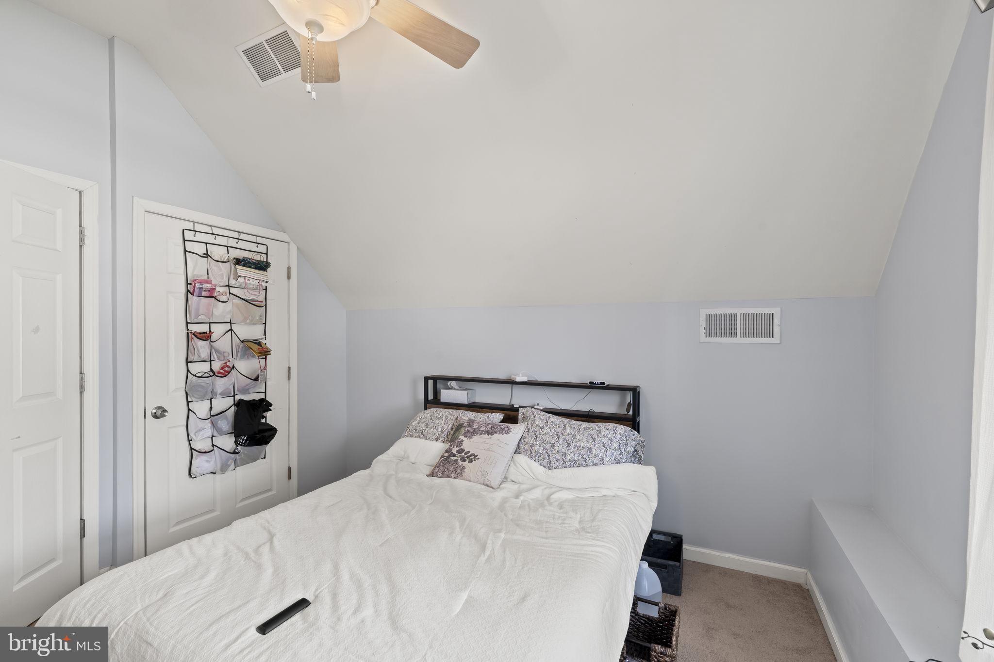 FORSYTHIA GATE - Residential