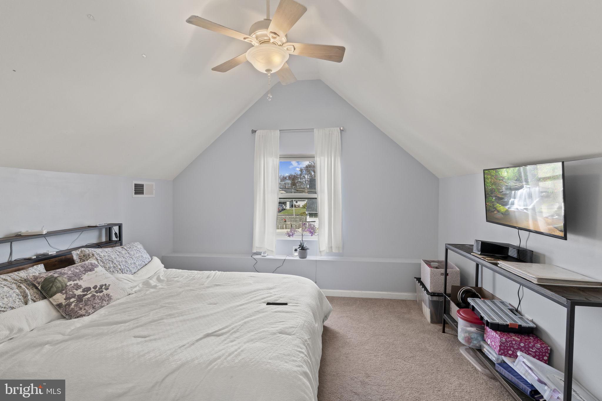 FORSYTHIA GATE - Residential