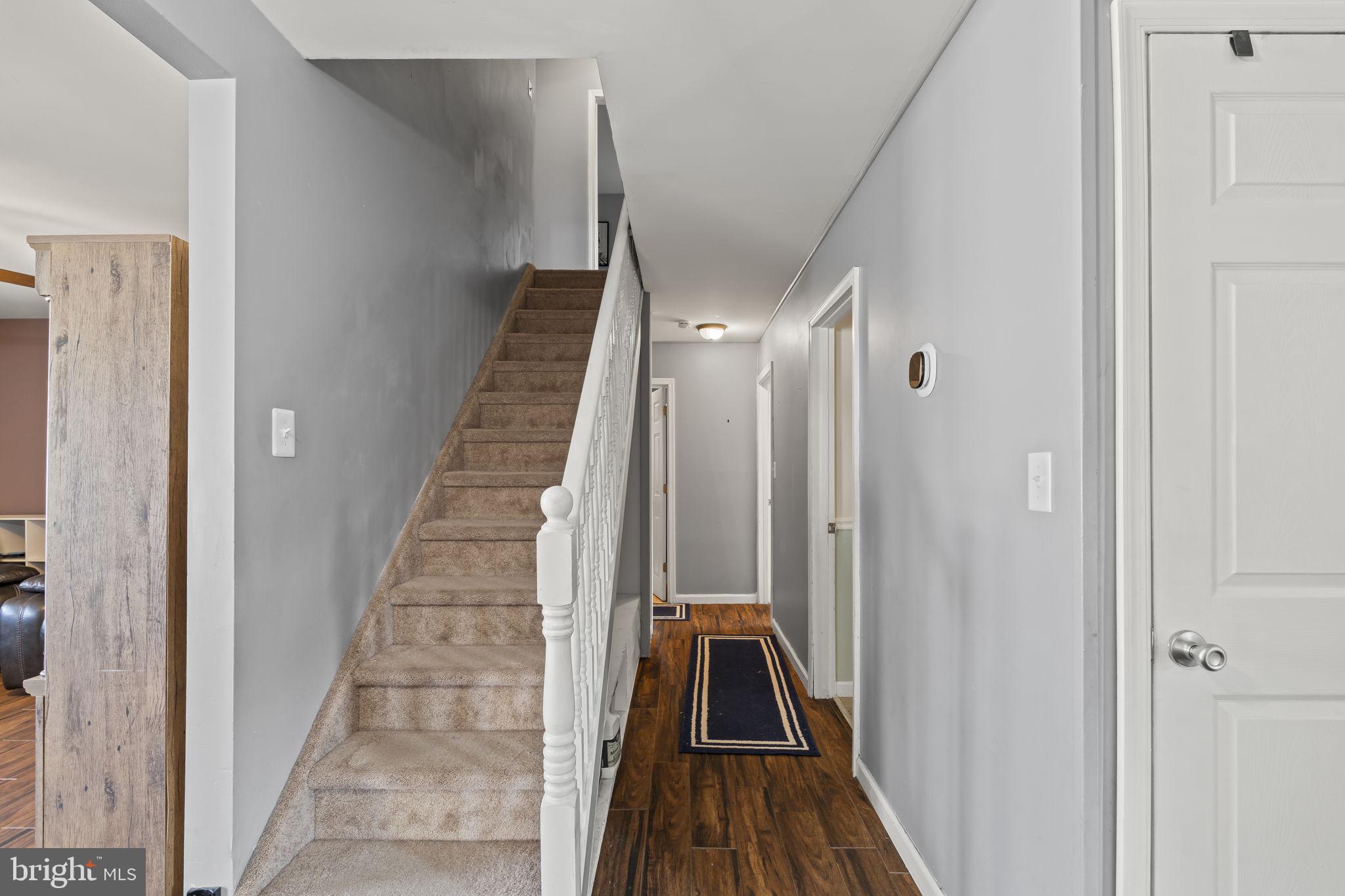 FORSYTHIA GATE - Residential