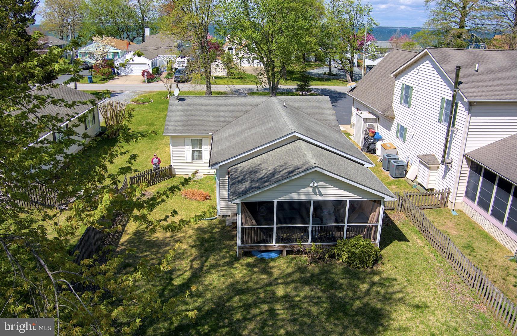 819 CHESTER RIVER DRIVE