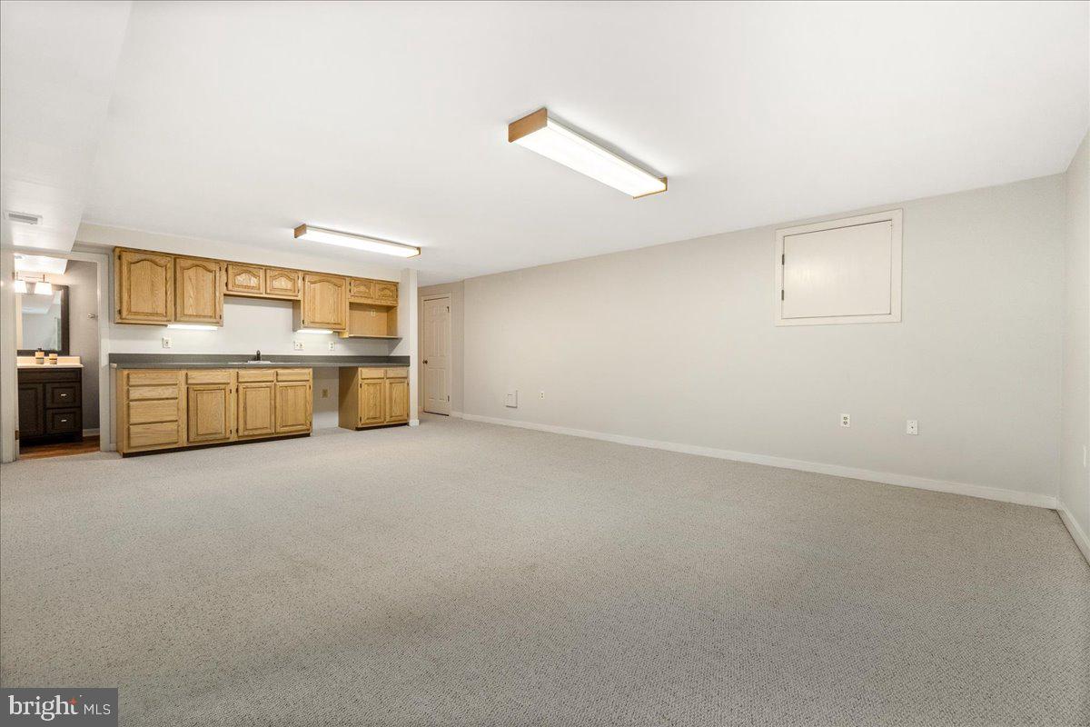 WOODSPRING AT NEW MARKET - Residential