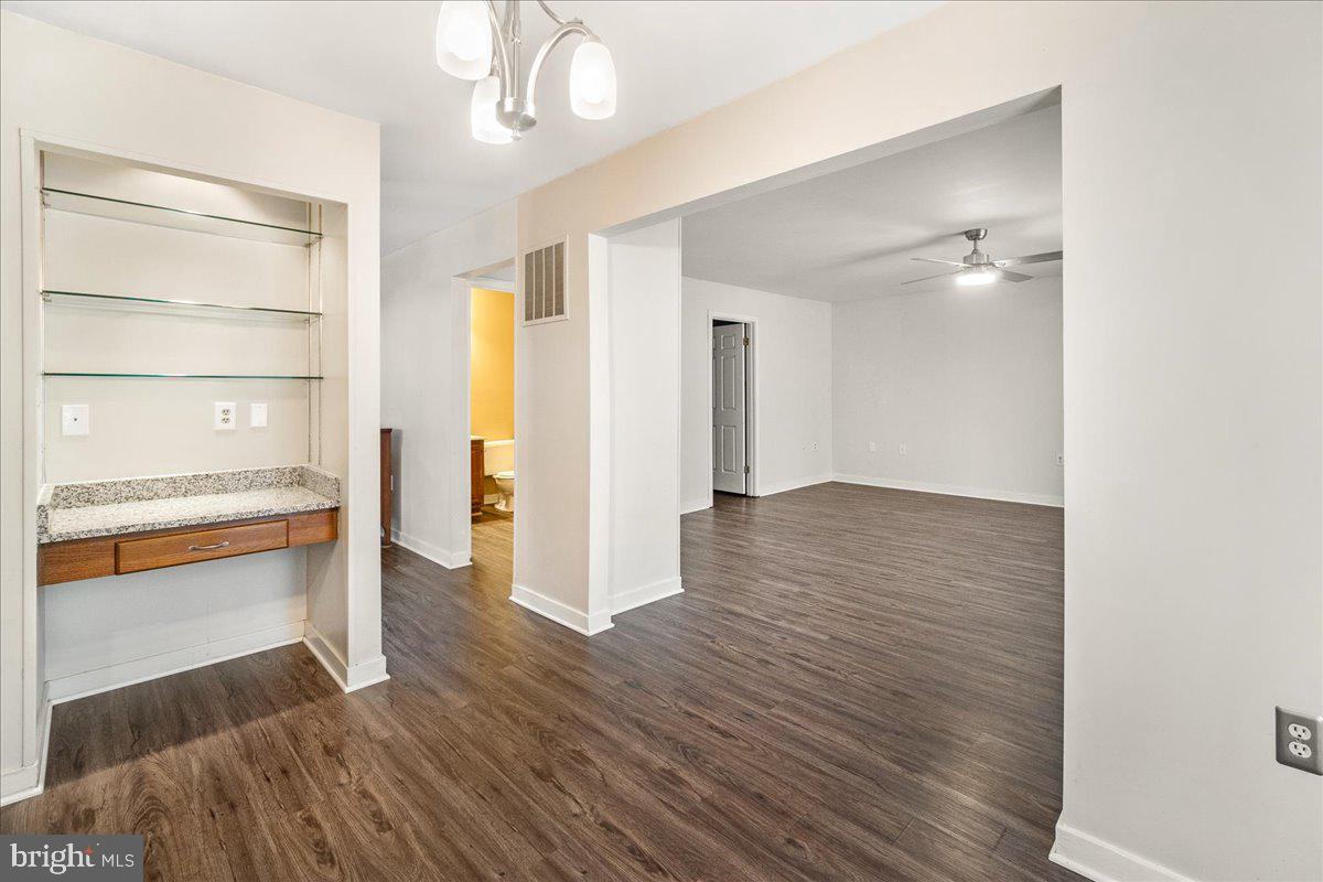 WOODSPRING AT NEW MARKET - Residential