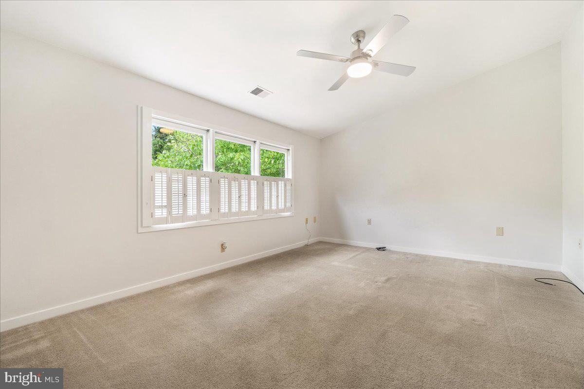 WOODSPRING AT NEW MARKET - Residential