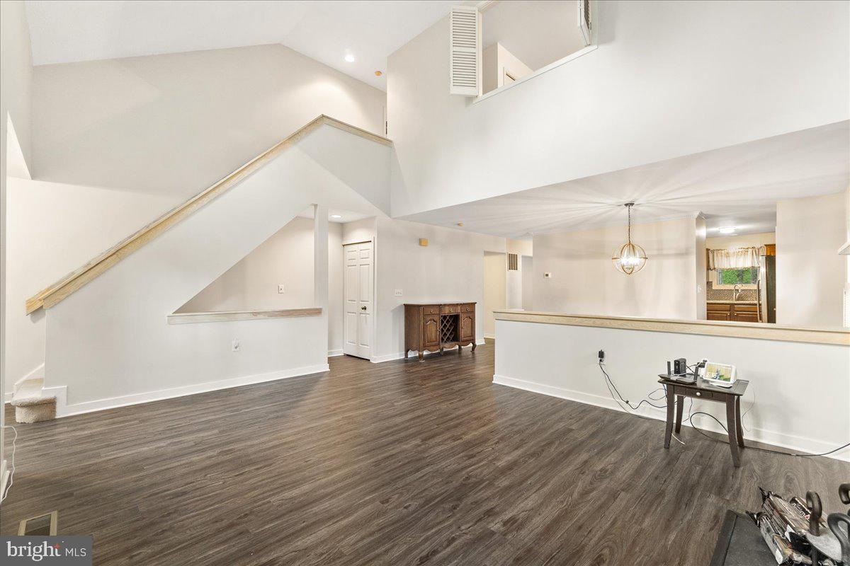 WOODSPRING AT NEW MARKET - Residential