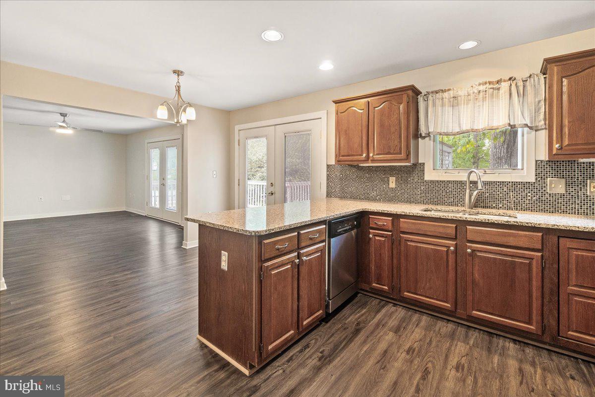 WOODSPRING AT NEW MARKET - Residential