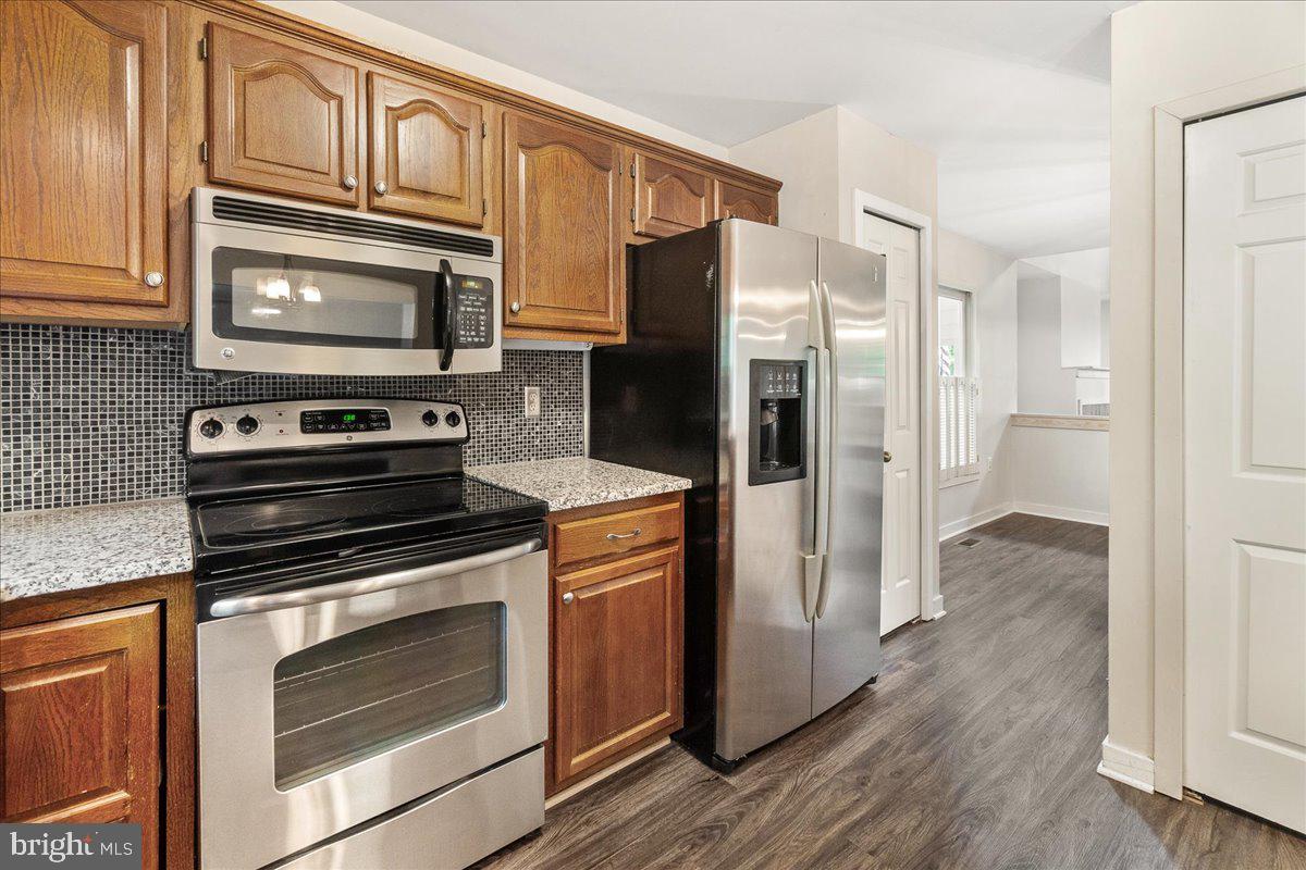 WOODSPRING AT NEW MARKET - Residential