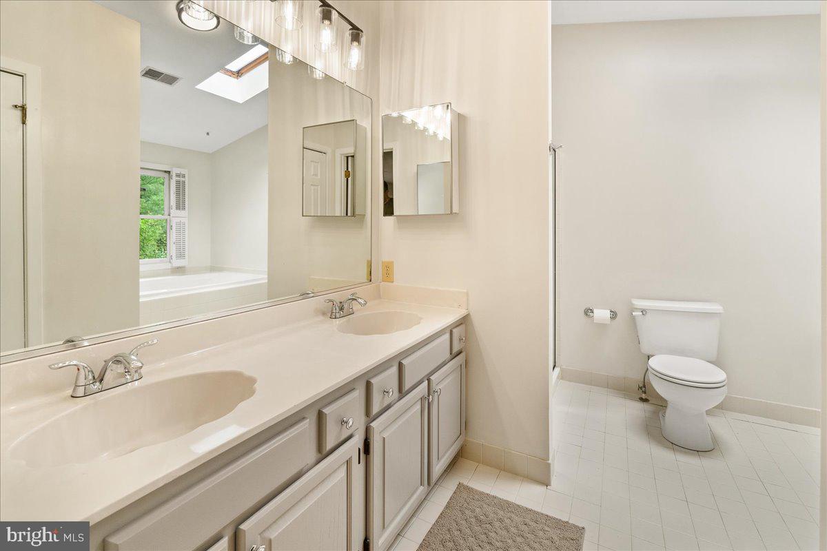 WOODSPRING AT NEW MARKET - Residential