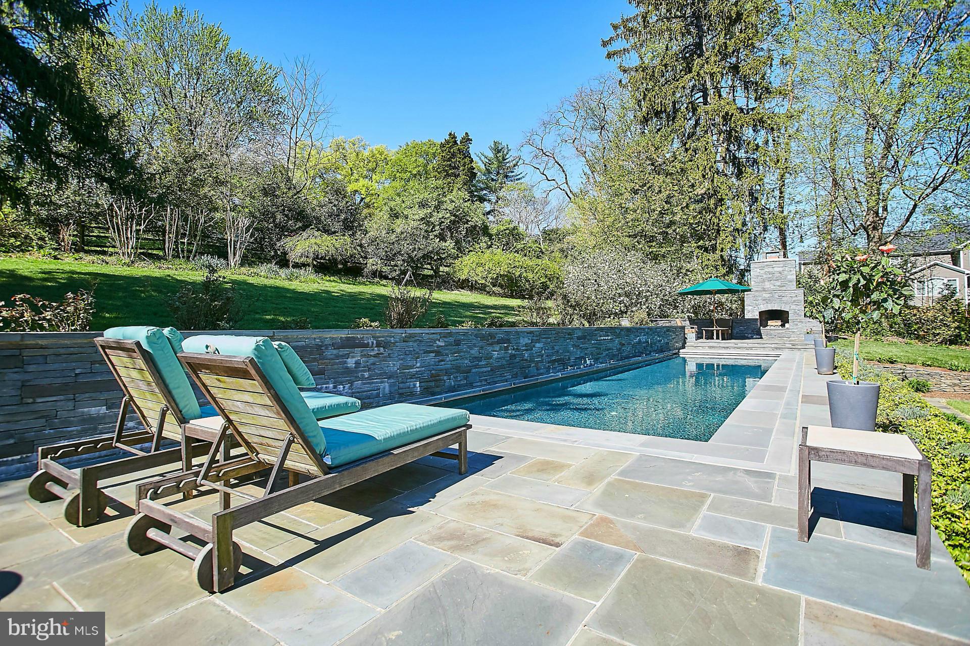 LANGLEY OAKS - Residential