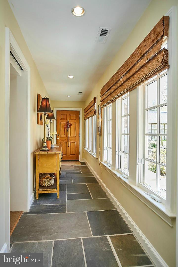 LANGLEY OAKS - Residential