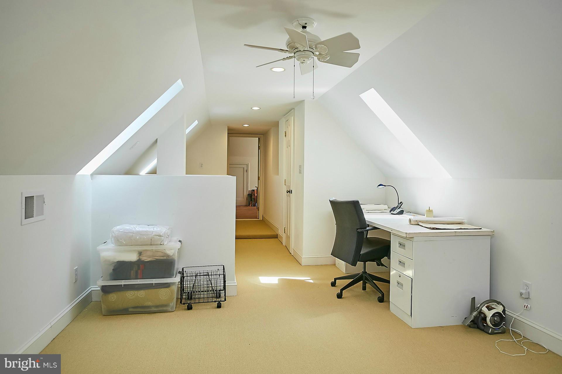 LANGLEY OAKS - Residential