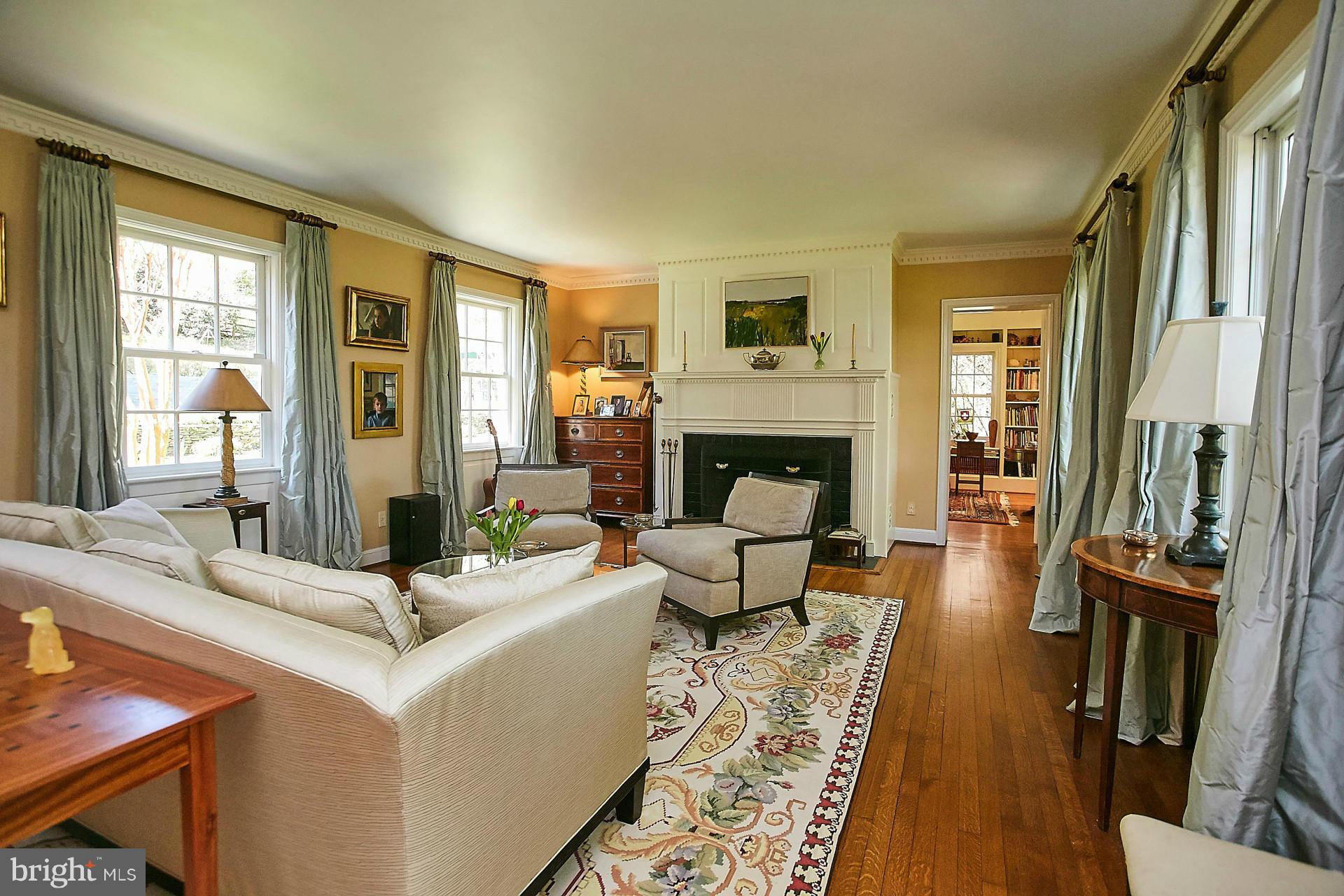 LANGLEY OAKS - Residential