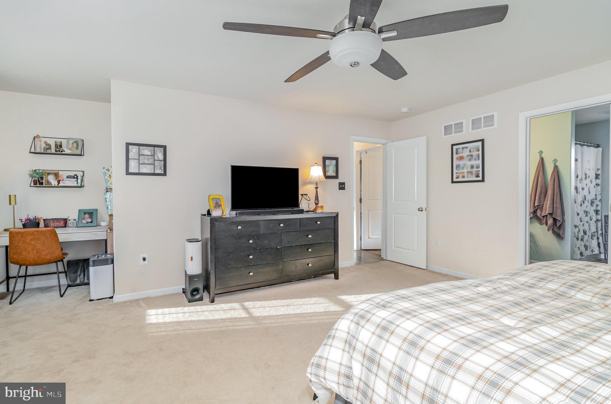 FEATHERTON CROSSING - Residential