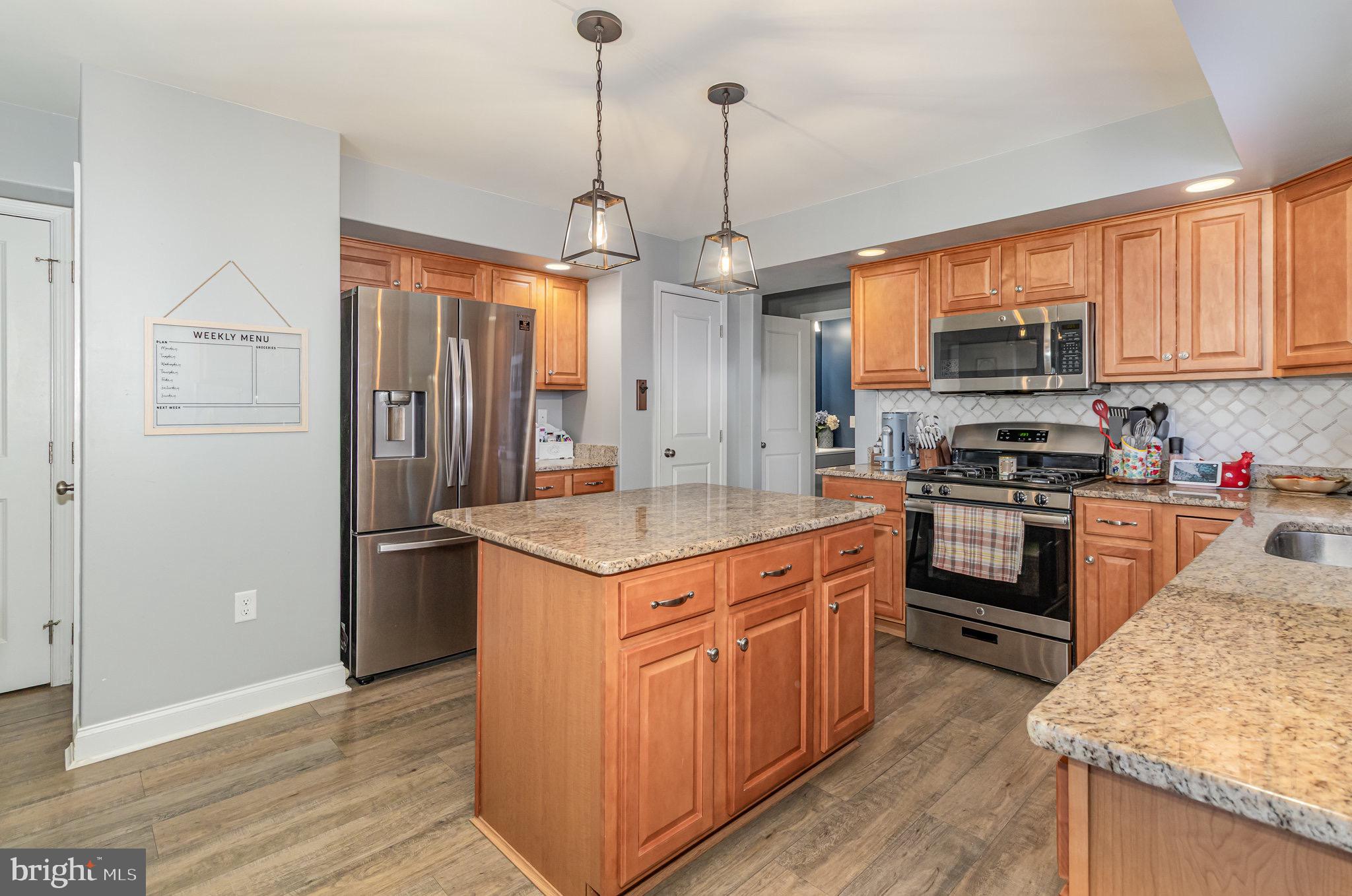 FEATHERTON CROSSING - Residential