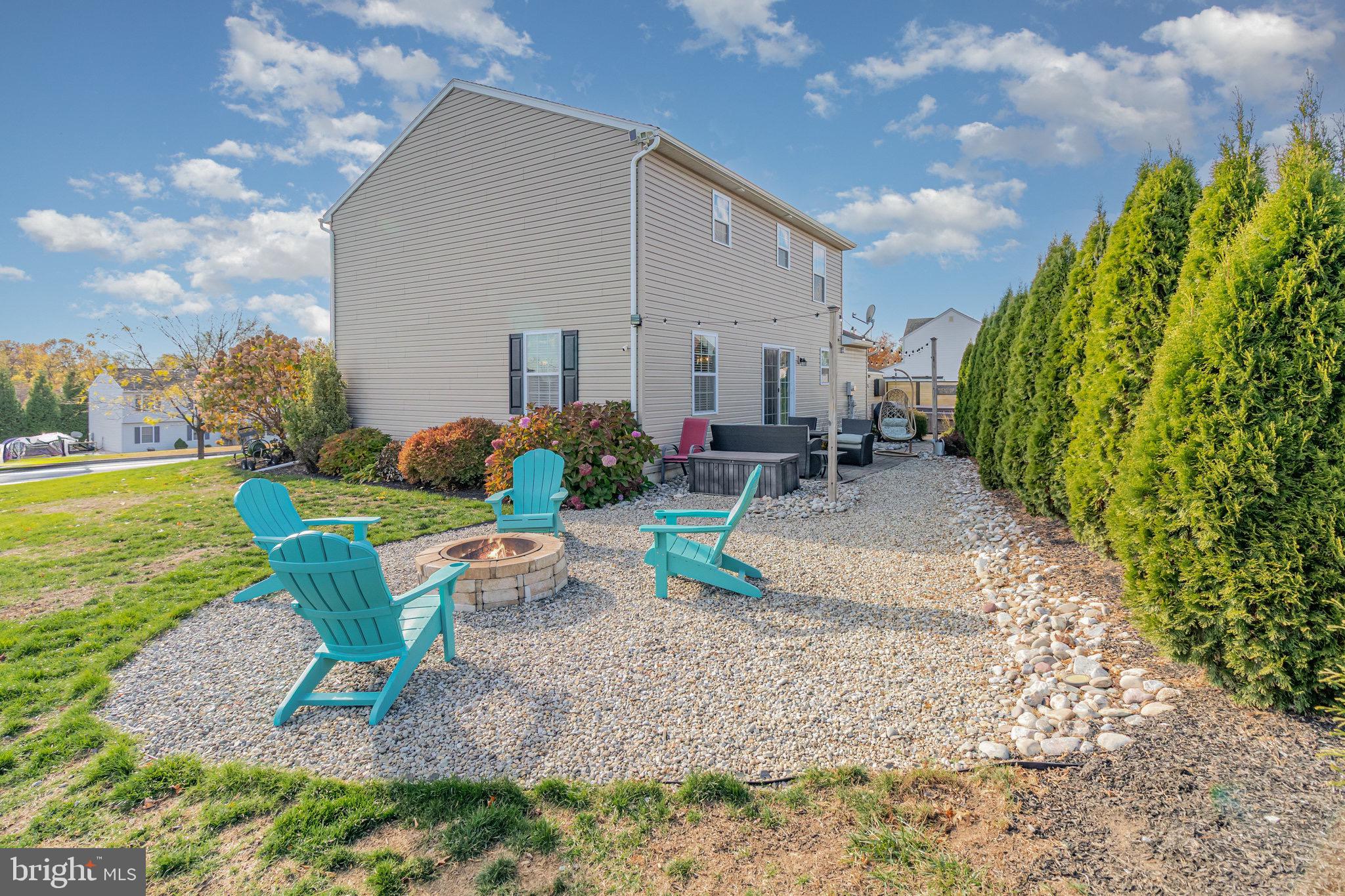 FEATHERTON CROSSING - Residential