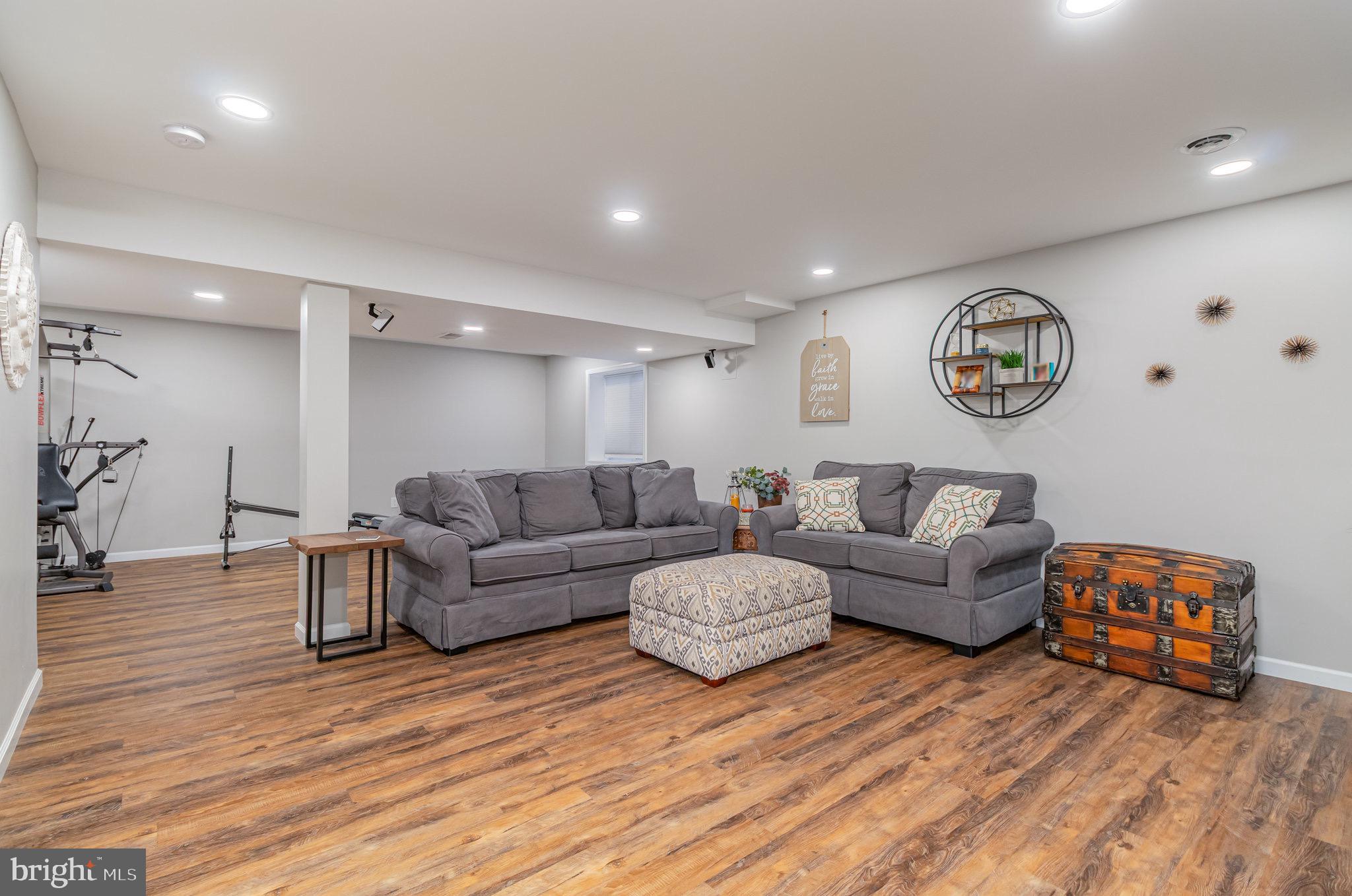 FEATHERTON CROSSING - Residential