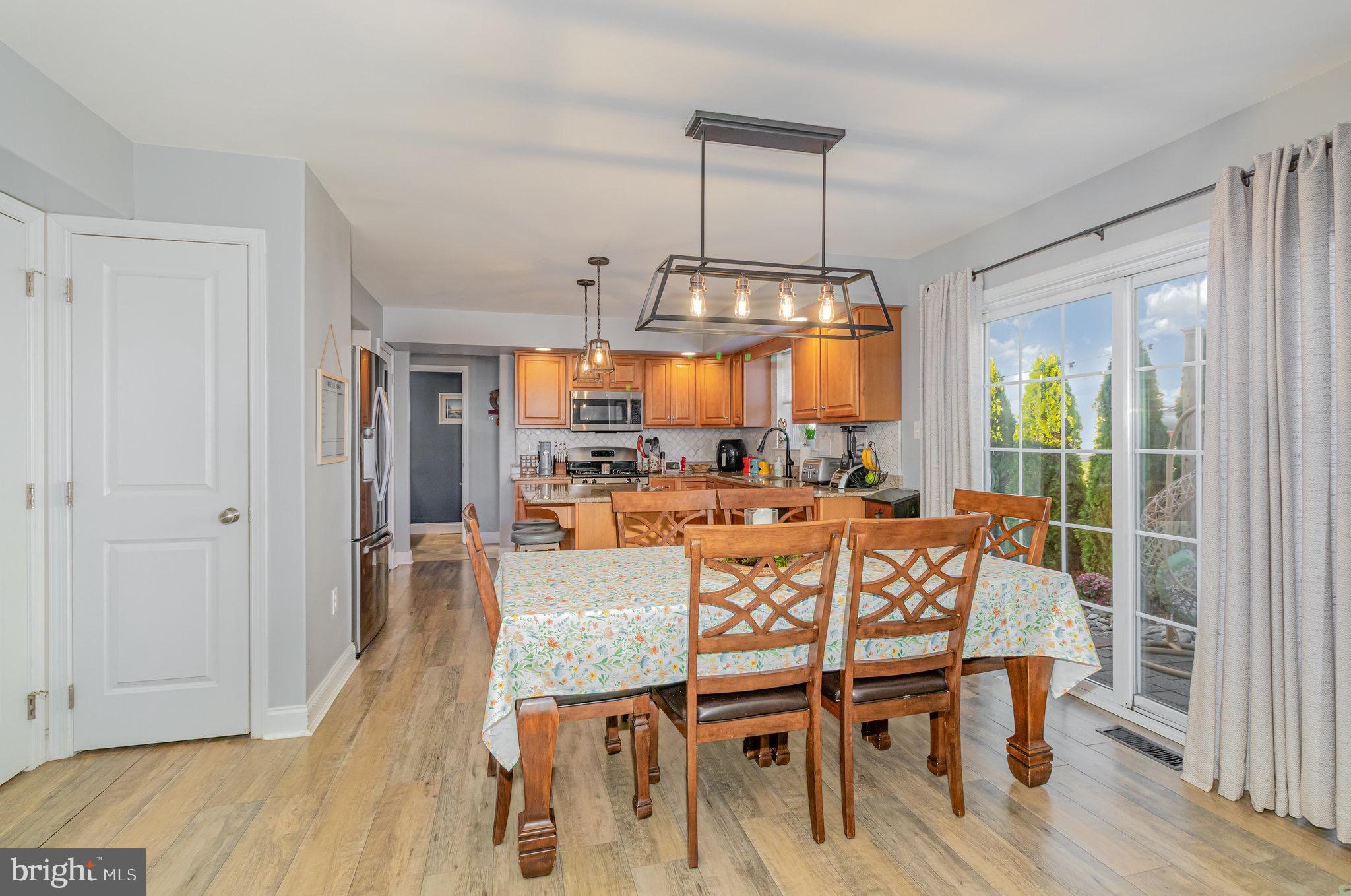 FEATHERTON CROSSING - Residential