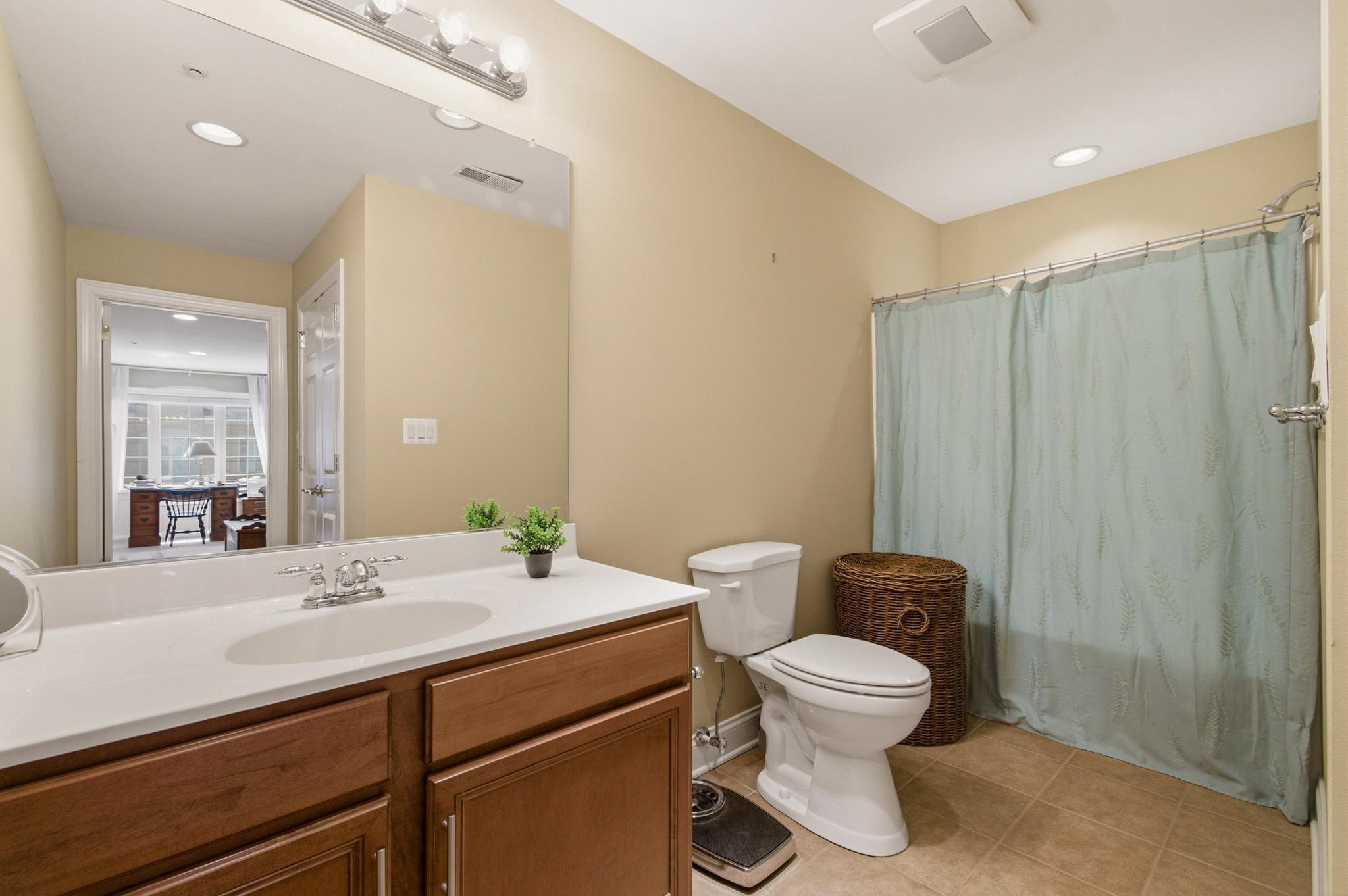 SCOT'S GLEN - Residential