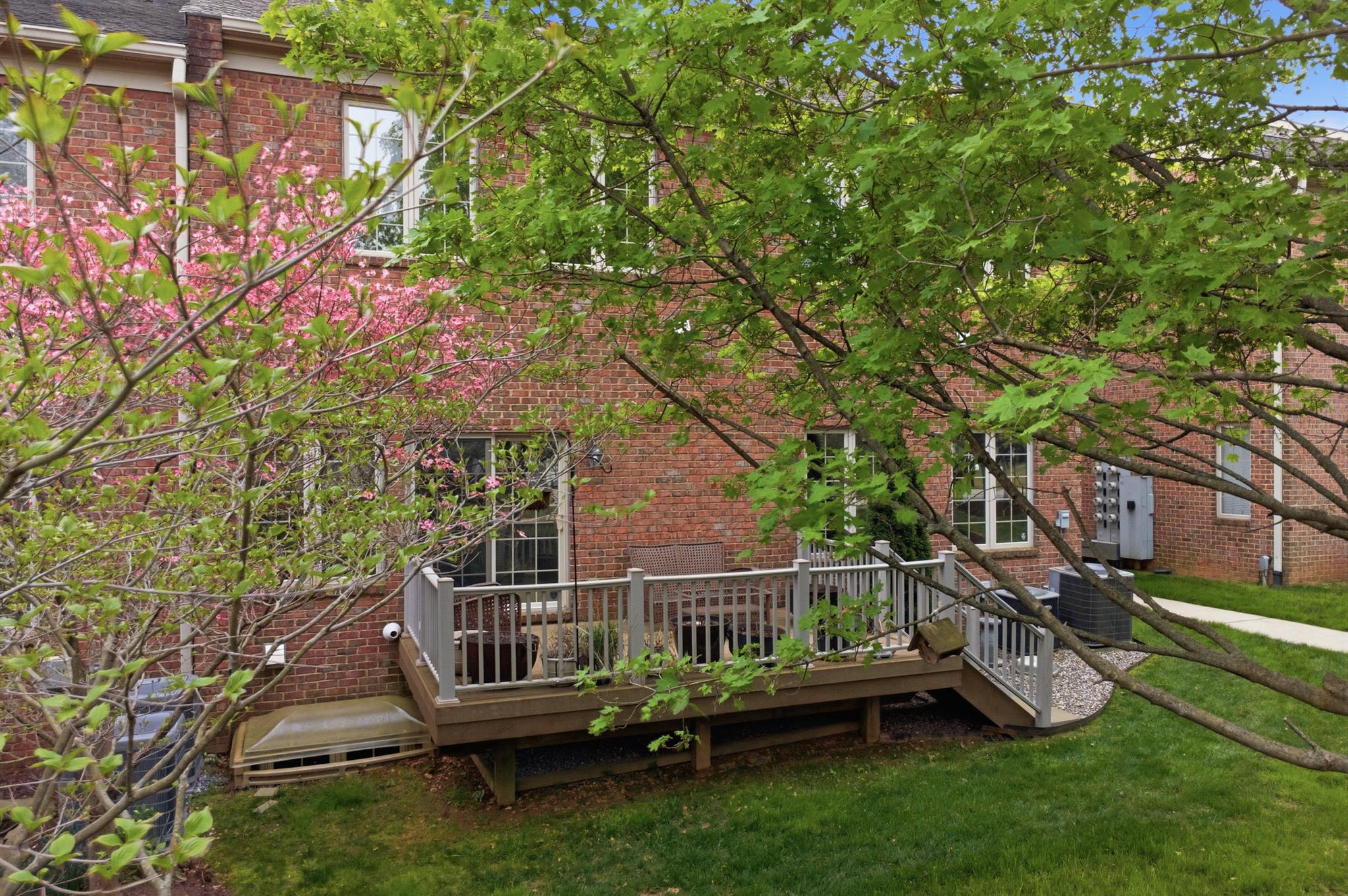 SCOT'S GLEN - Residential