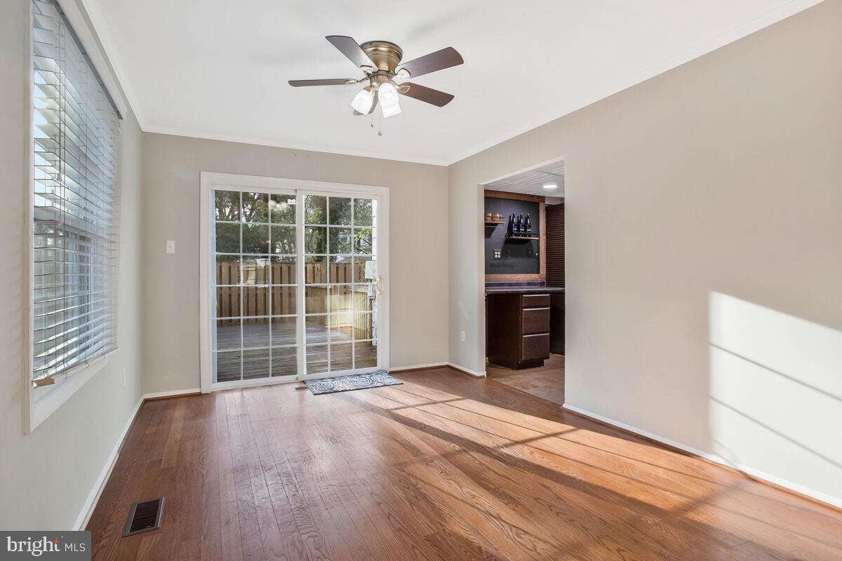 CROFTON TOWNE - Residential